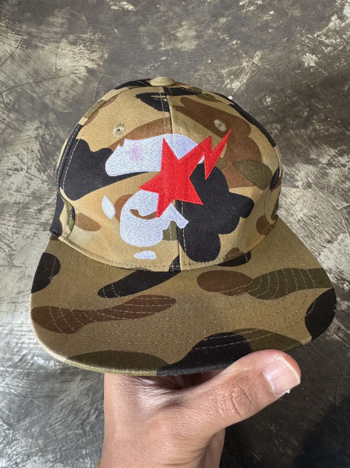 Bape VINTAGE BAPE CAMO HAT Size ONE SIZE - 1 Thumbnail