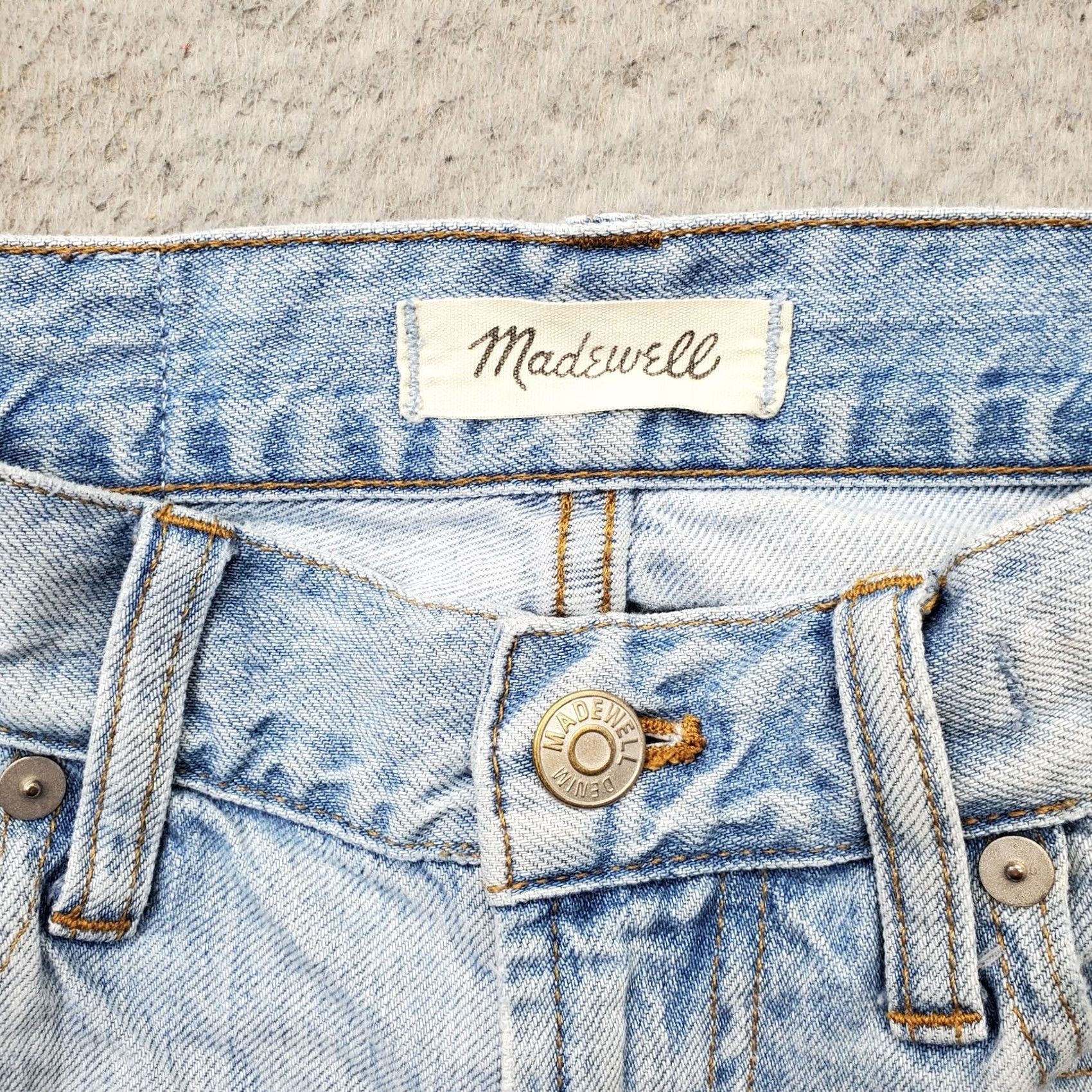 Madewell VINTAGE Madewell Straight Jeans Womens Size 25 Blue Denim 100% Cotton 5-Pocket Inseam 26.5" Measurements 13.5" Across Waist Brand New Title Size 42" / US 20 - 7 Thumbnail