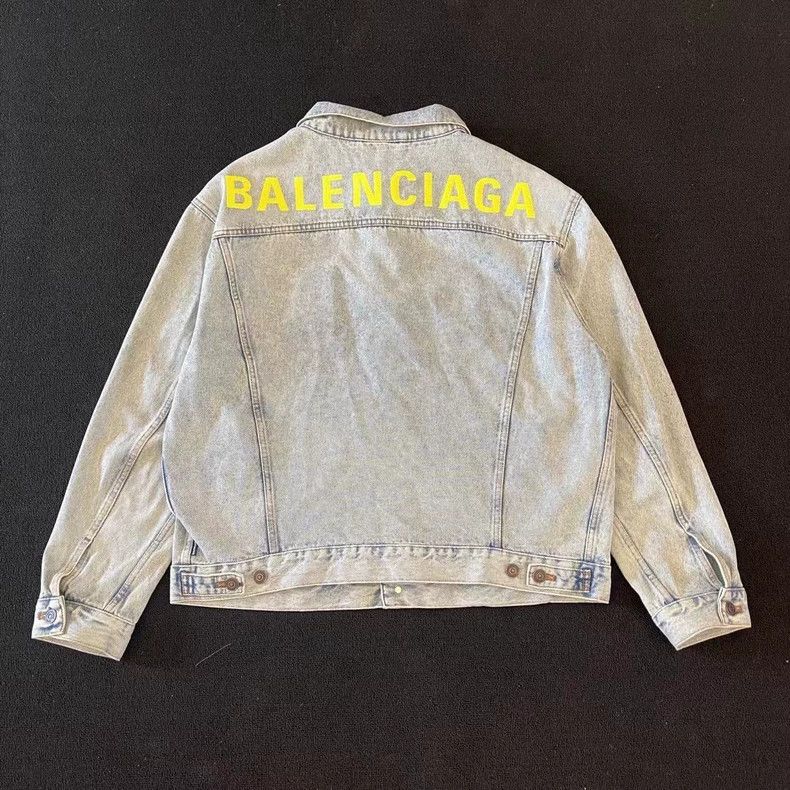 Balenciaga Balenciaga Denim jacket with embroidered yellow logo Size US L / EU 52-54 / 3 - 1 Thumbnail