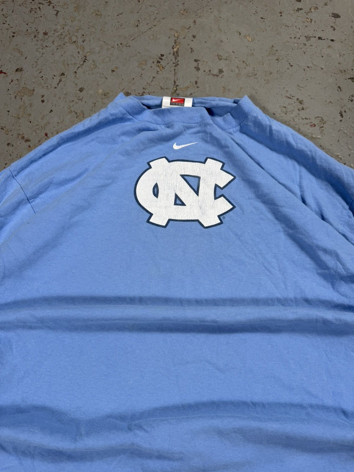 Vintage Vintage Nike North Carolina Long Sleeve Size US L / EU 52-54 / 3 - 3 Thumbnail