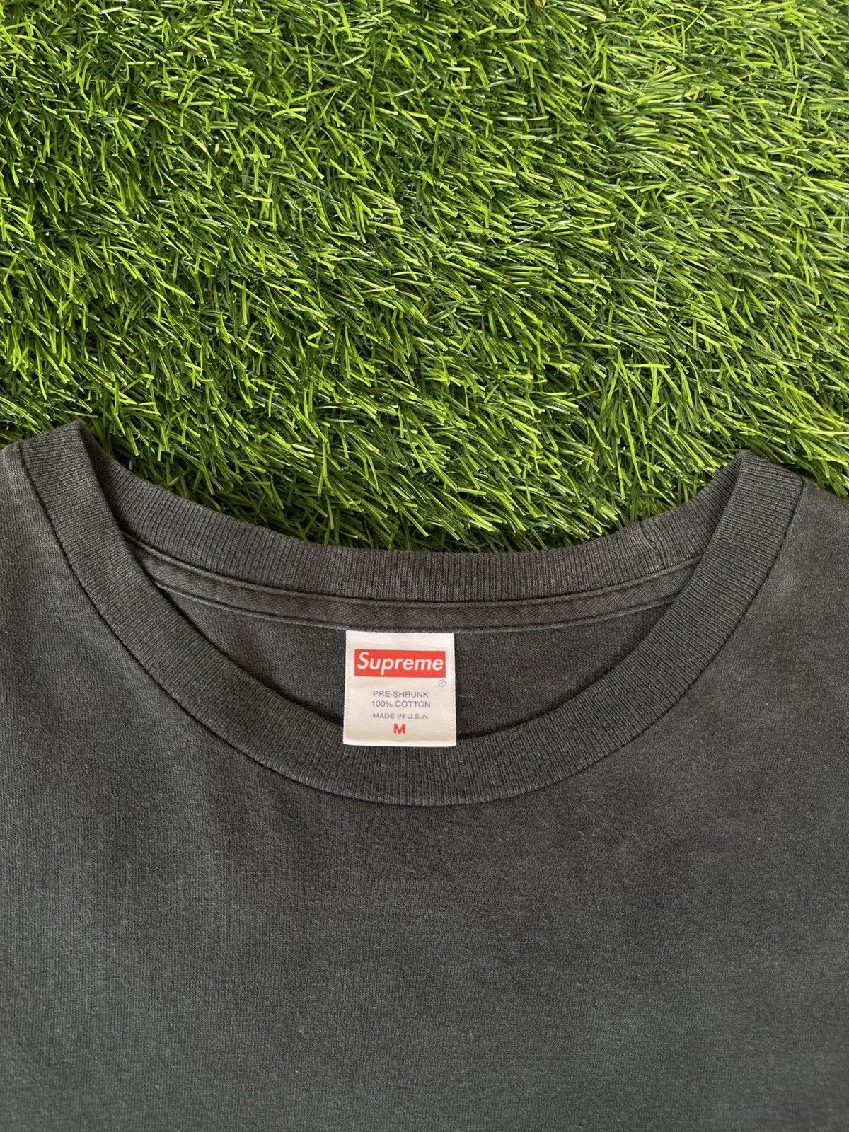 Supreme Thrashed🔥Supreme🔥Sun Faded Black Long Sleeve Plain Tshirt Size US M / EU 48-50 / 2 - 11 Thumbnail