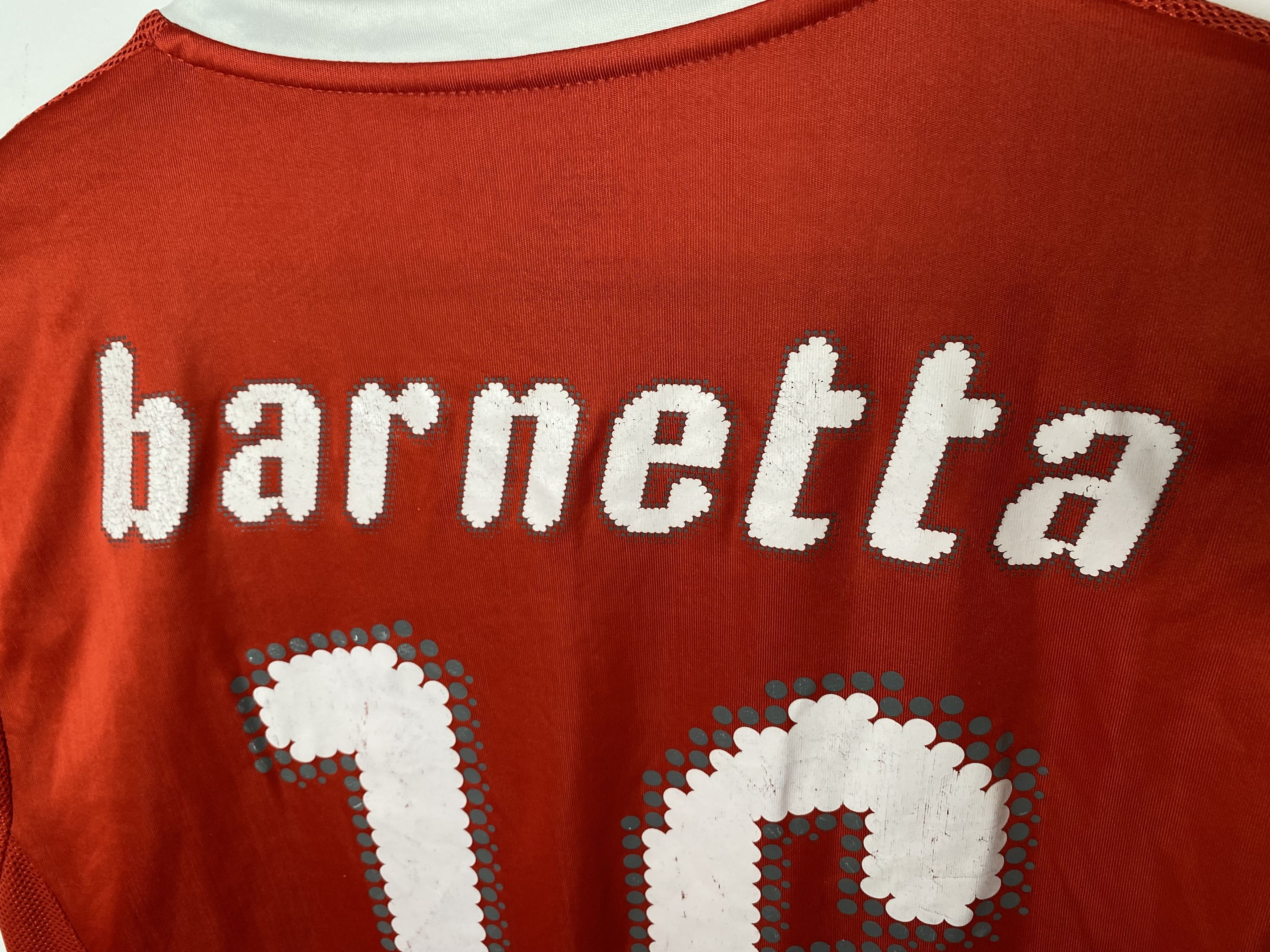 Puma BARNETTA #16 SWITZERLAND 2008 HOME FOOTBALL SHIRT SOCCER Size US M / EU 48-50 / 2 - 3 Thumbnail