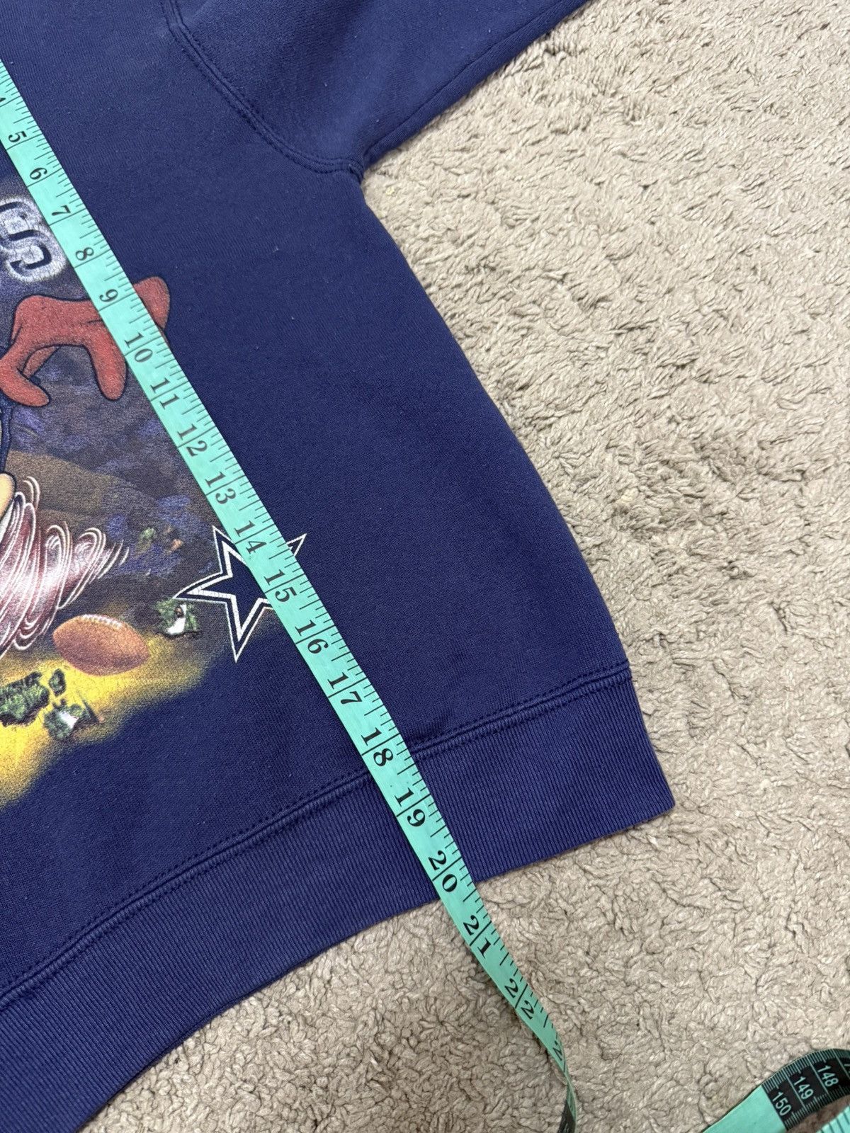 Warner Bros Vintage 90’ Taz Mania Dallas Cowboy Tweety Sweashirt Size US S / EU 44-46 / 1 - 10 Thumbnail