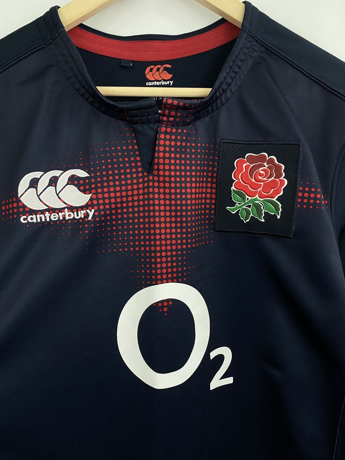 Canterbury of New Zealand 🏴󠁧󠁢󠁥󠁮󠁧󠁿 England National Rugby Team Canterbury O2 Jersey t-shirt Size US M / EU 48-50 / 2 - 4 Thumbnail