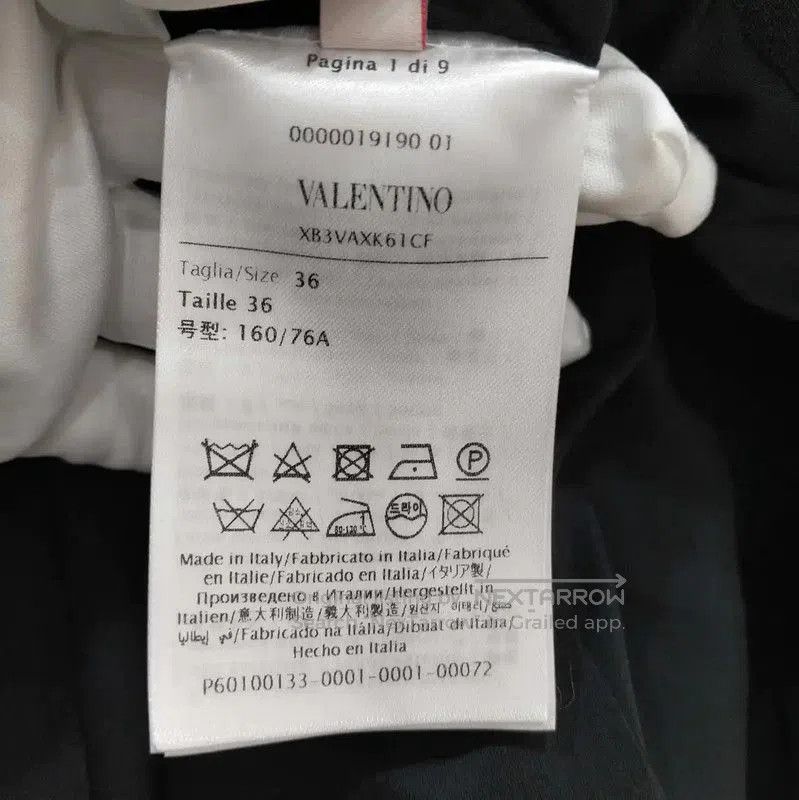 Valentino Valentino Short Sleeve Black Dress with Floral Detail . Size S / US 4 / IT 40 - 4 Thumbnail