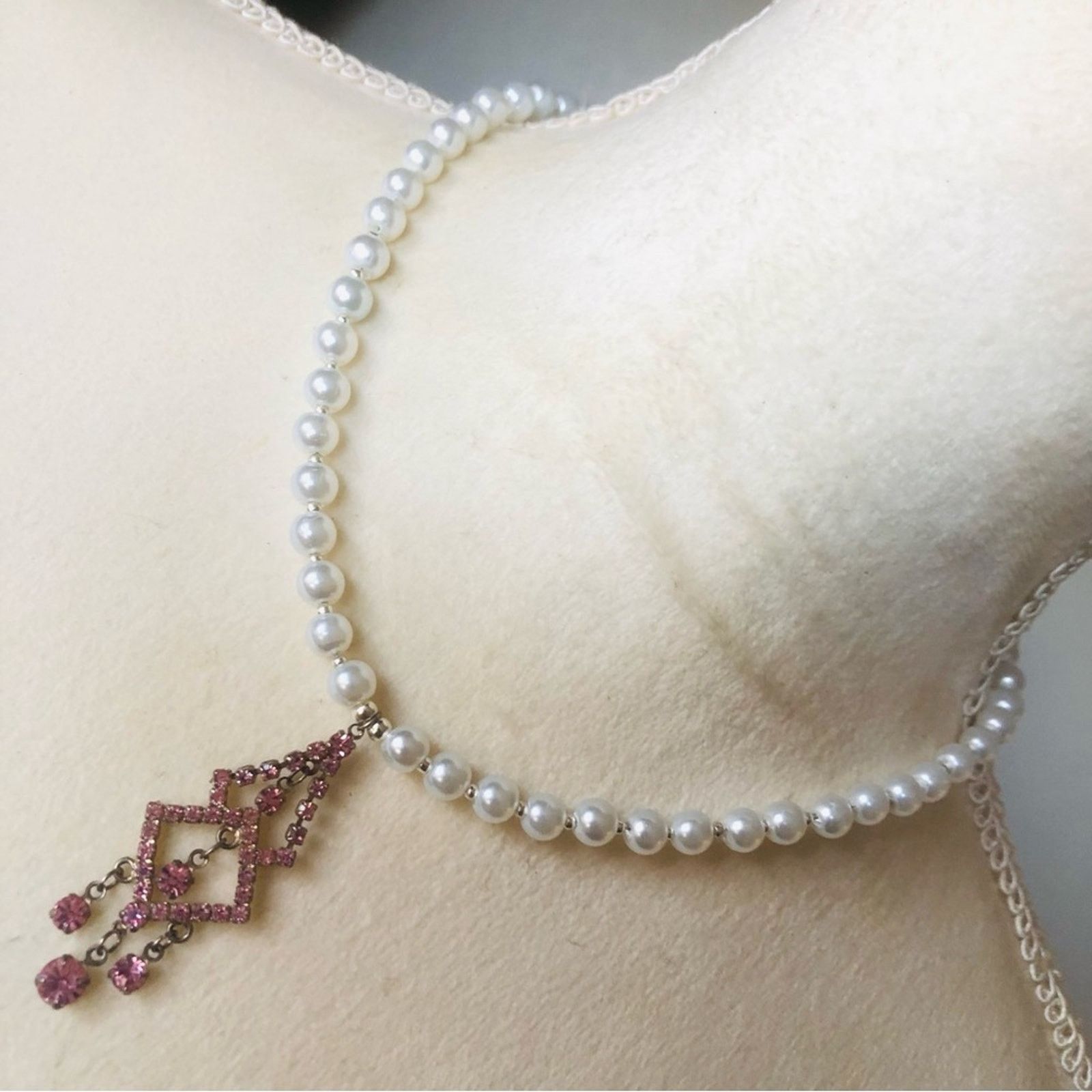 Handmade Handcrafted repurpose elegant pink chandelier Pearl necklace Size ONE SIZE - 1 Thumbnail