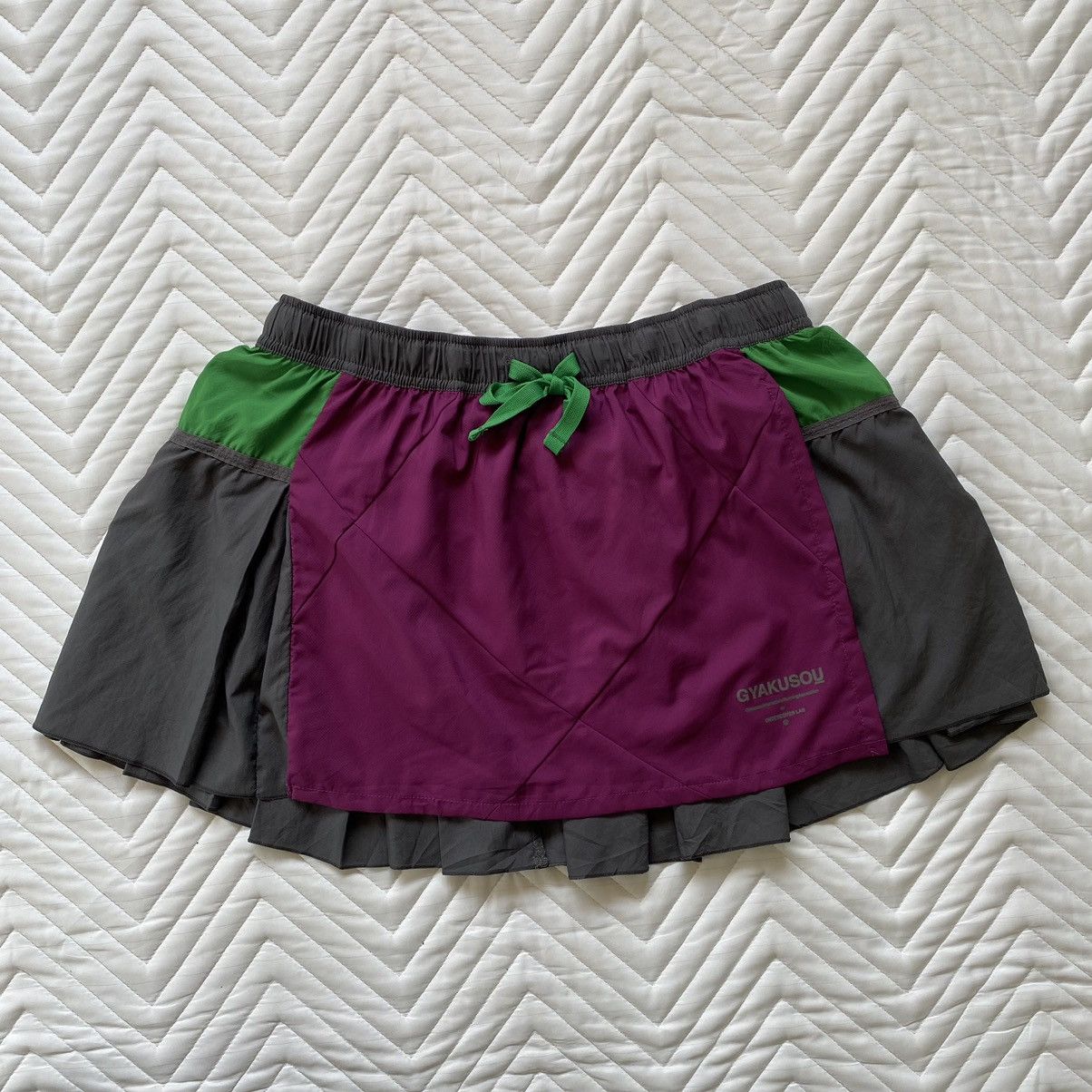 Nike × Undercover Undercover X Nike Sportwear Mini Skirt Size 27" / US 4 / IT 40 - 1 Thumbnail
