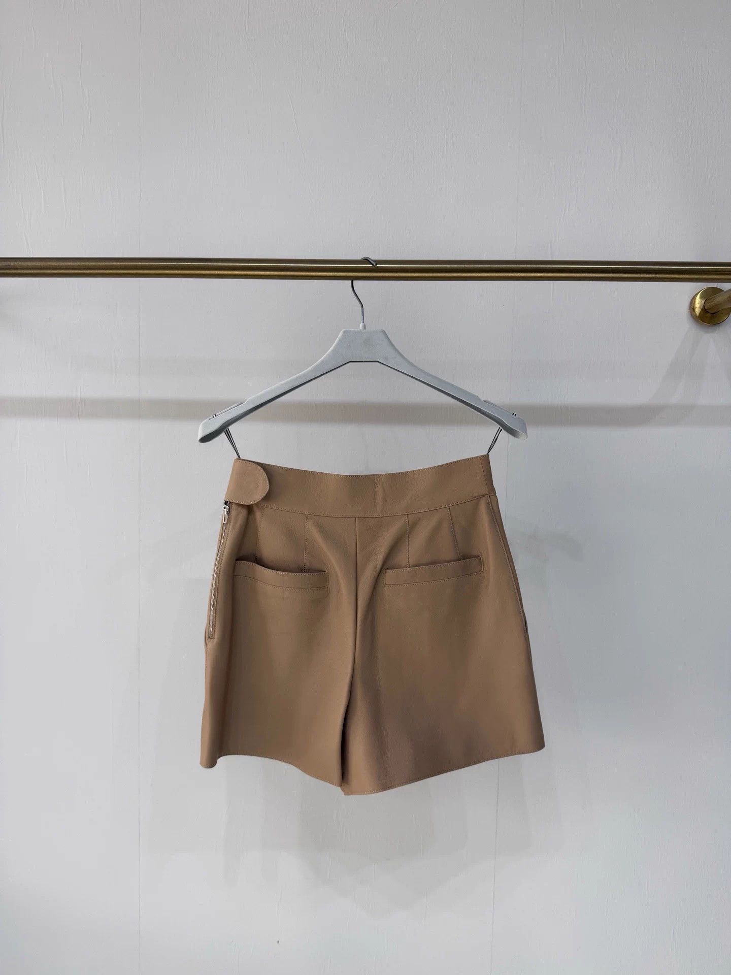 Hermes Hermes Pigalle Leather Shorts NWT 36 Size 26" / US 2 / IT 38 - 6 Thumbnail