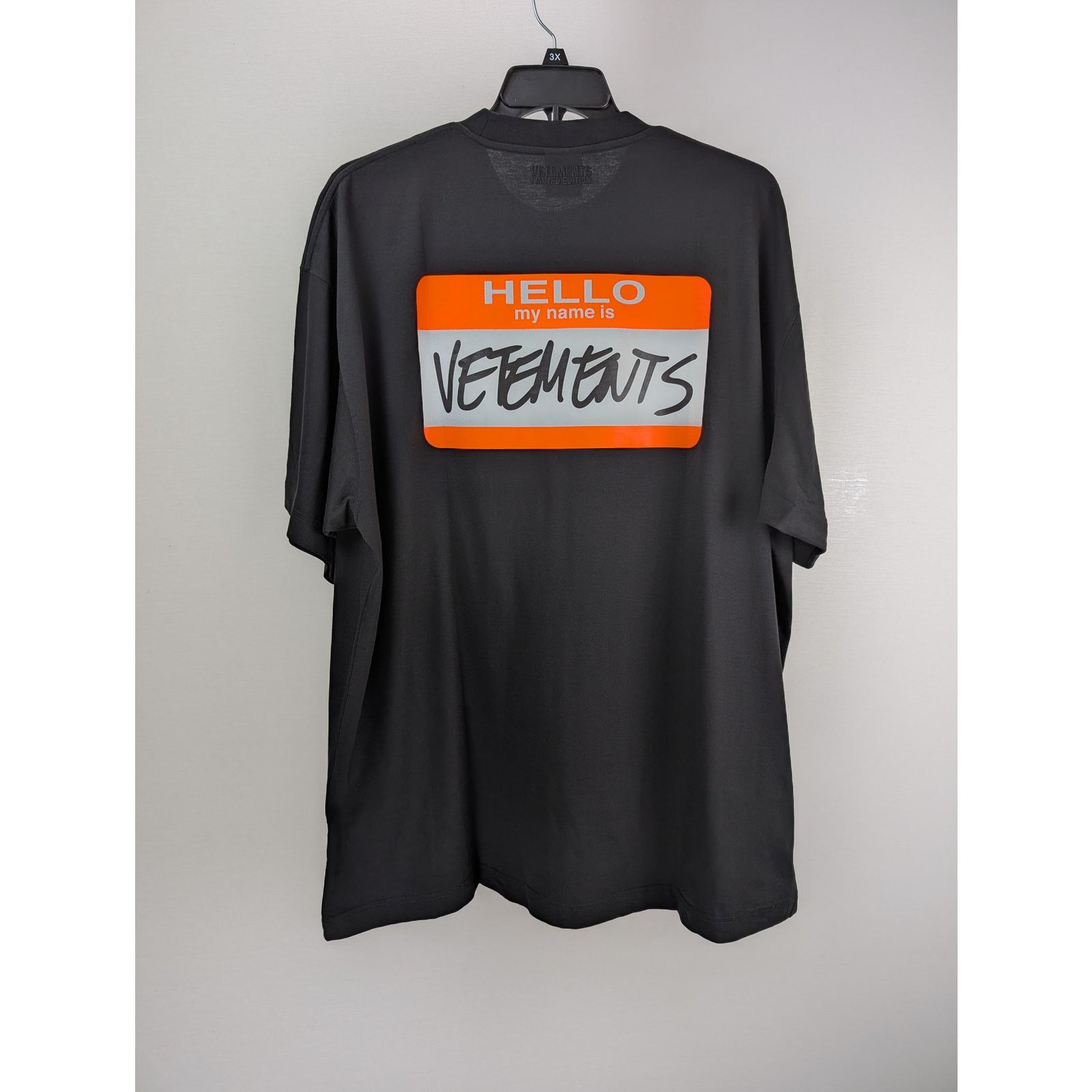 Vetements o1rshd1 Dollar Bill LS T-Shirt in Black Size US XL / EU 56 / 4 - 15 Thumbnail