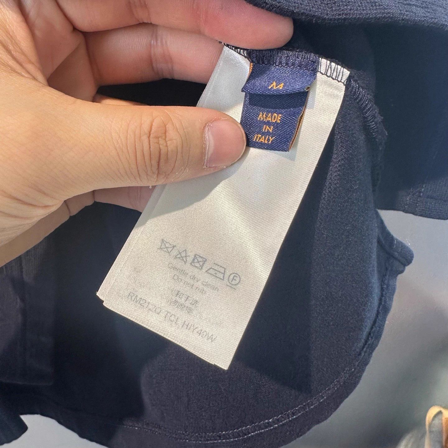 Louis Vuitton Louis Vuitton Navy Allover Print Short-Sleeve Tee Size M Size US M / EU 48-50 / 2 - 5 Thumbnail