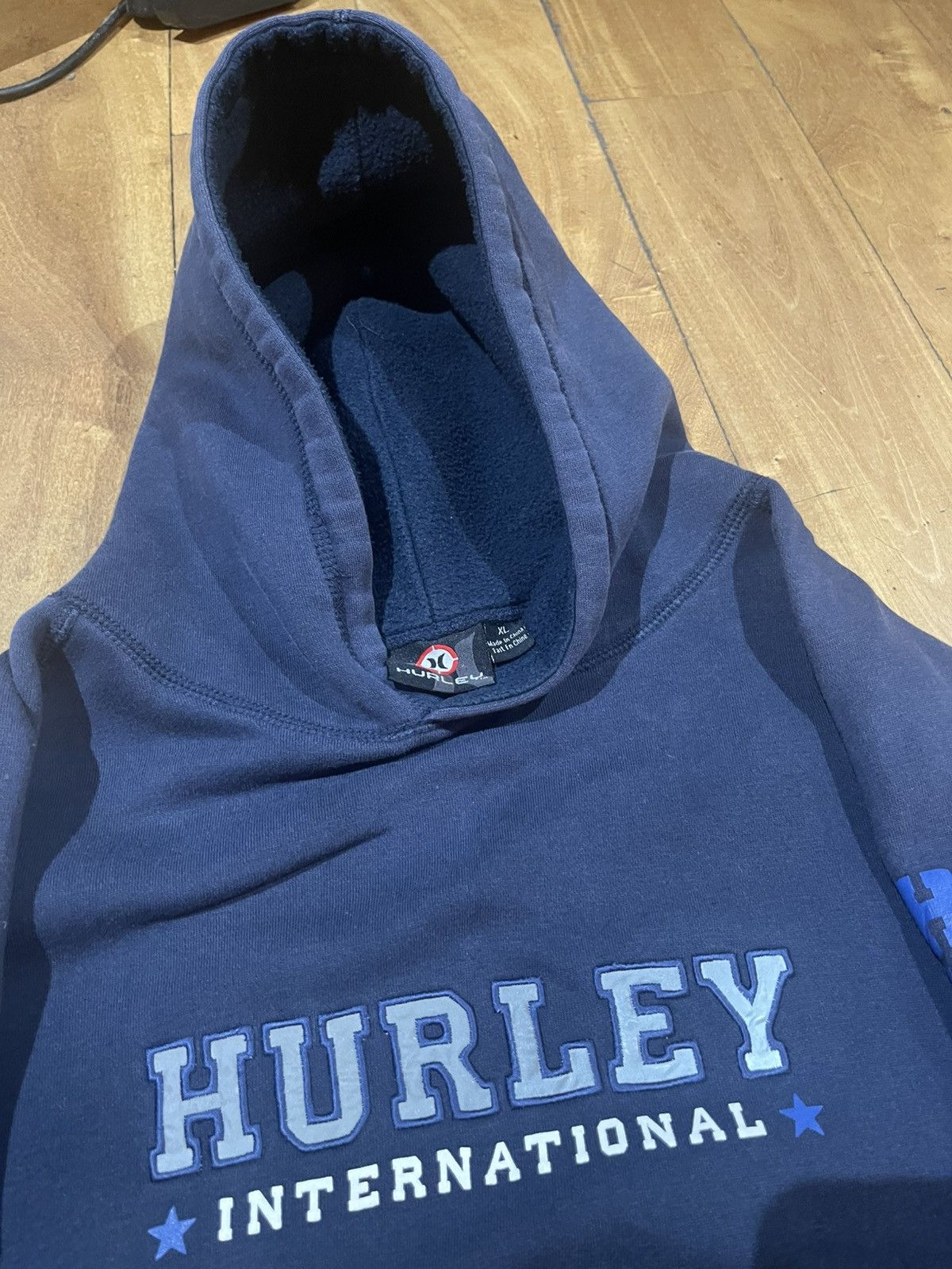 Hurley Vintage Crazy Hurley blue hoodie XL Y2K surfwear heavy rare Size US XL / EU 56 / 4 - 2 Thumbnail