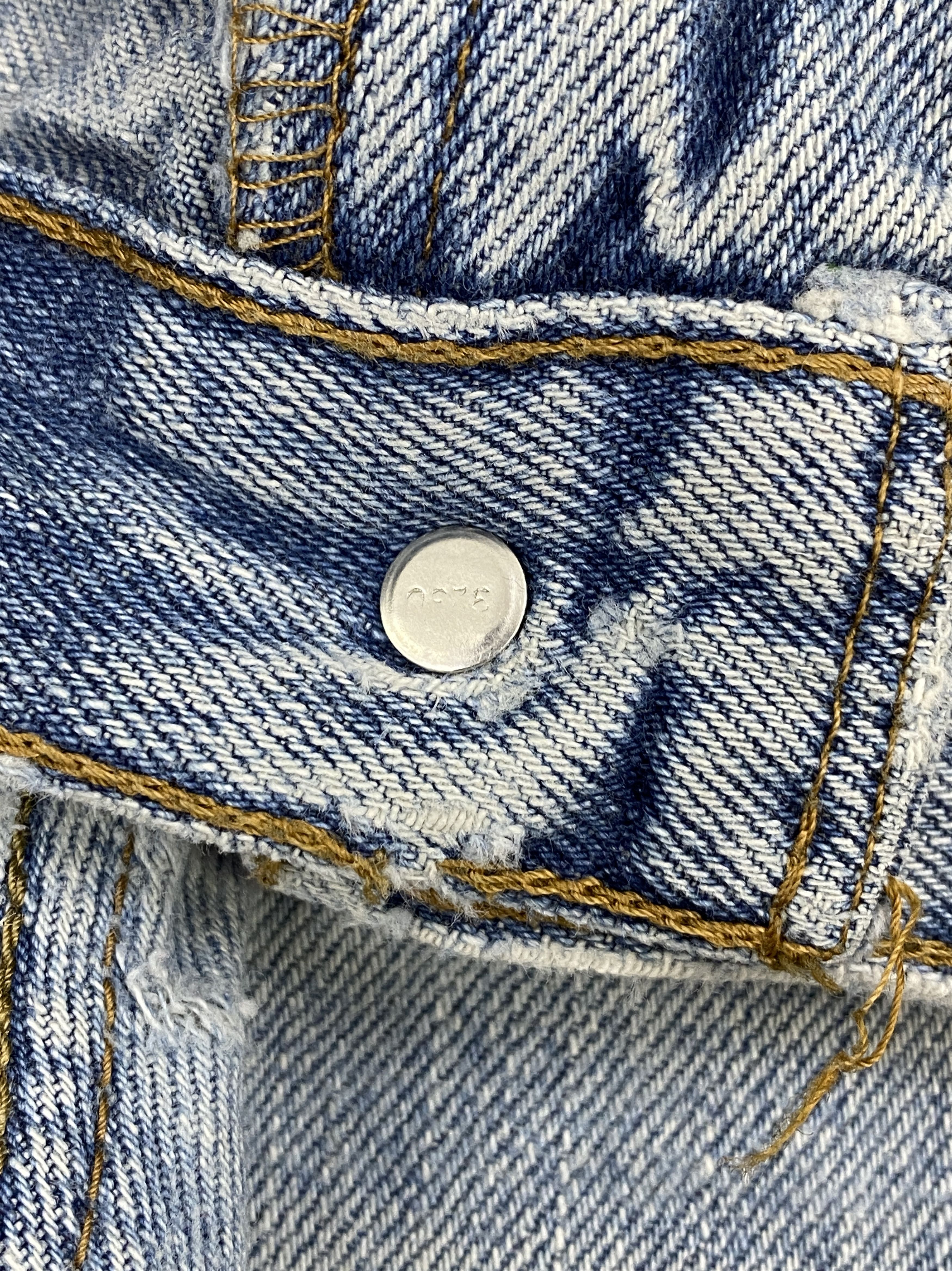 Levi's × Vintage Light Wash Vintage Levi's 550 Jeans DP2652 Size US 36 / EU 52 - 14 Thumbnail