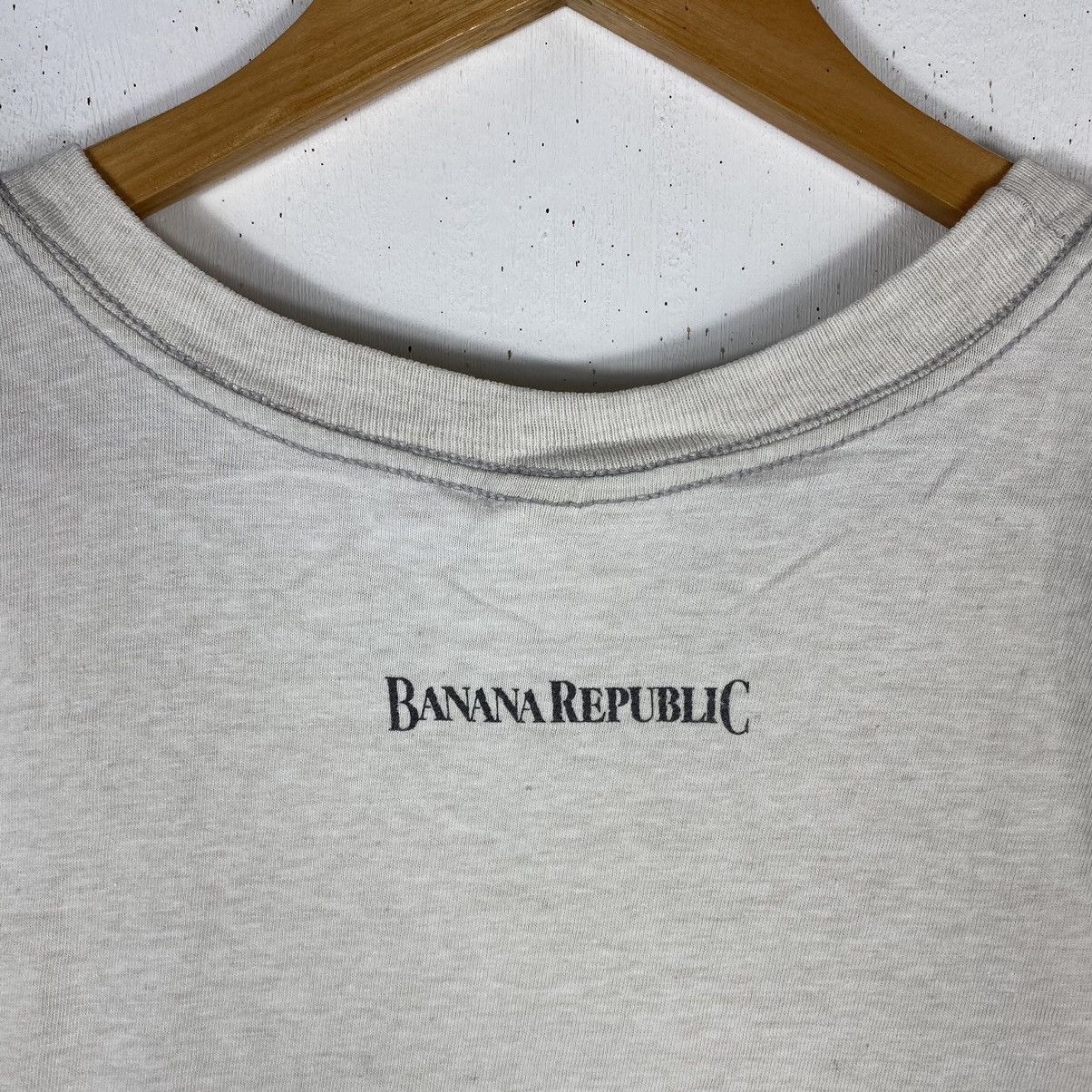 Banana Republic Vintage 90s BANANA REPUBLIC Lizard Graphic Tee Size US L / EU 52-54 / 3 - 8 Thumbnail