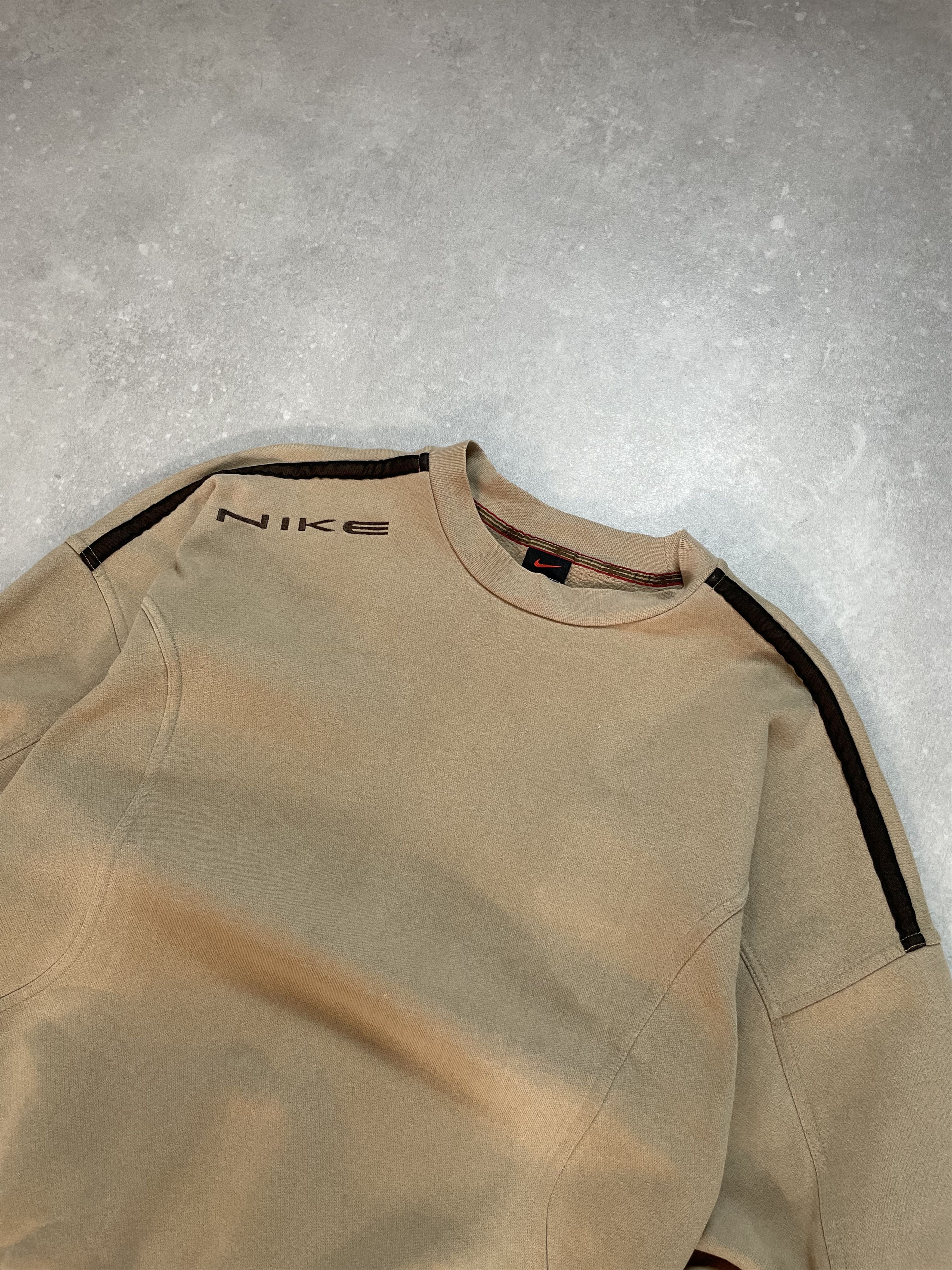 Nike Nike Vintage Sweatshirt / Streetwear Style Size US S / EU 44-46 / 1 - 4 Thumbnail