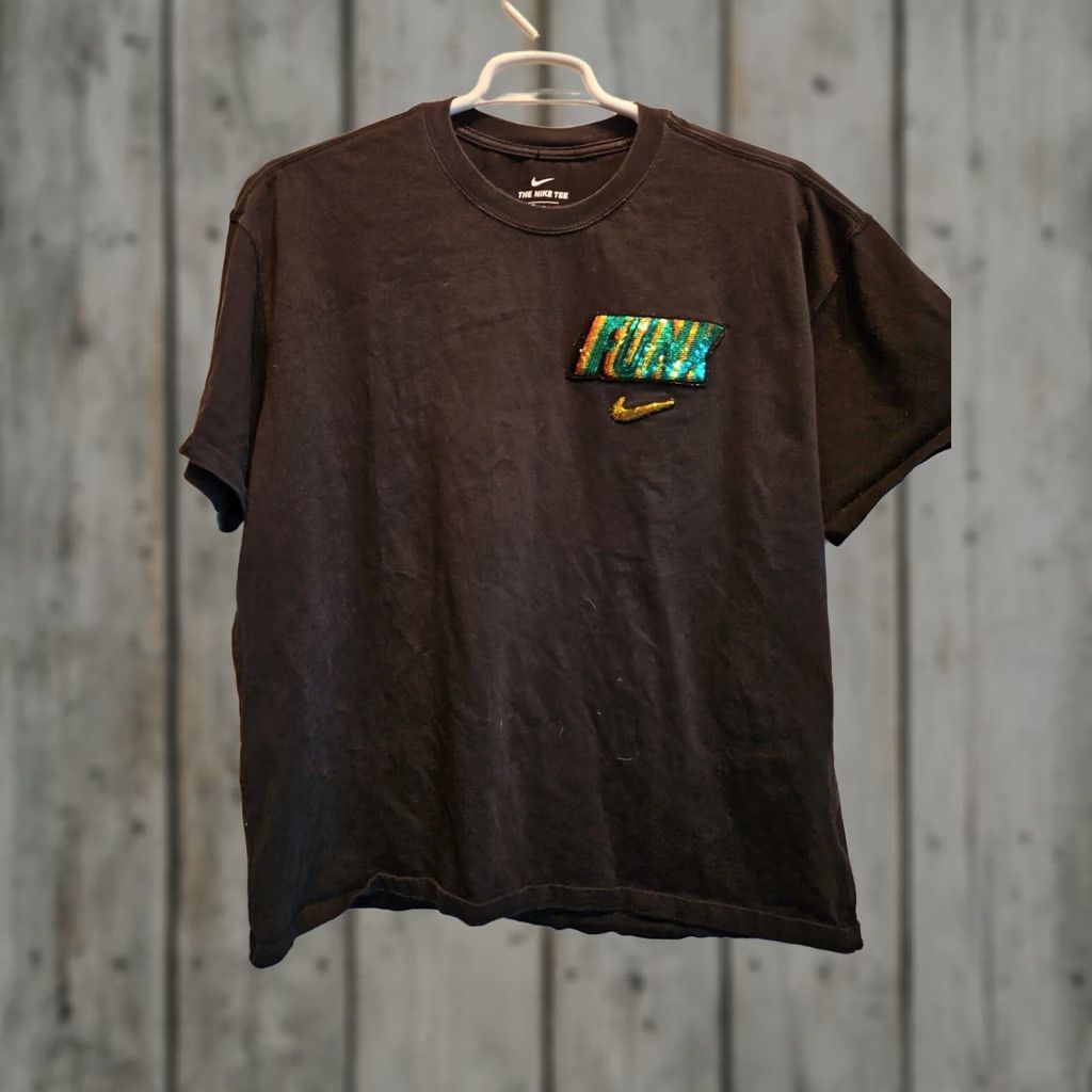 Nike NIKE Roswell Rayguns Funk Basketball Mens T Shirt Black XL DB5964-010 RARE Slim Fit Crew Neck Short Sleeve Sequin Appliques Cotton Size US XL / EU 56 / 4 - 1 Thumbnail