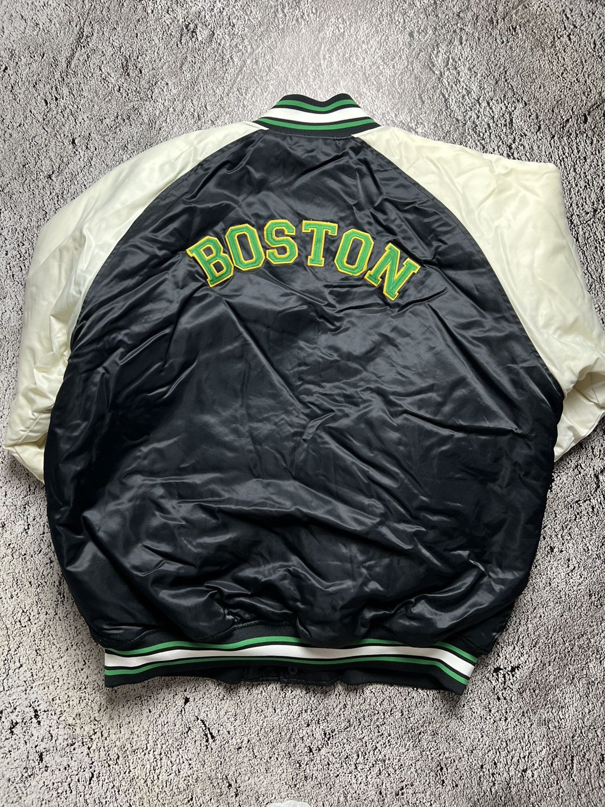 Champion VTG 90’s Boston Celtics NBA satin bomber champion jacket Size US XL / EU 56 / 4 - 9 Thumbnail