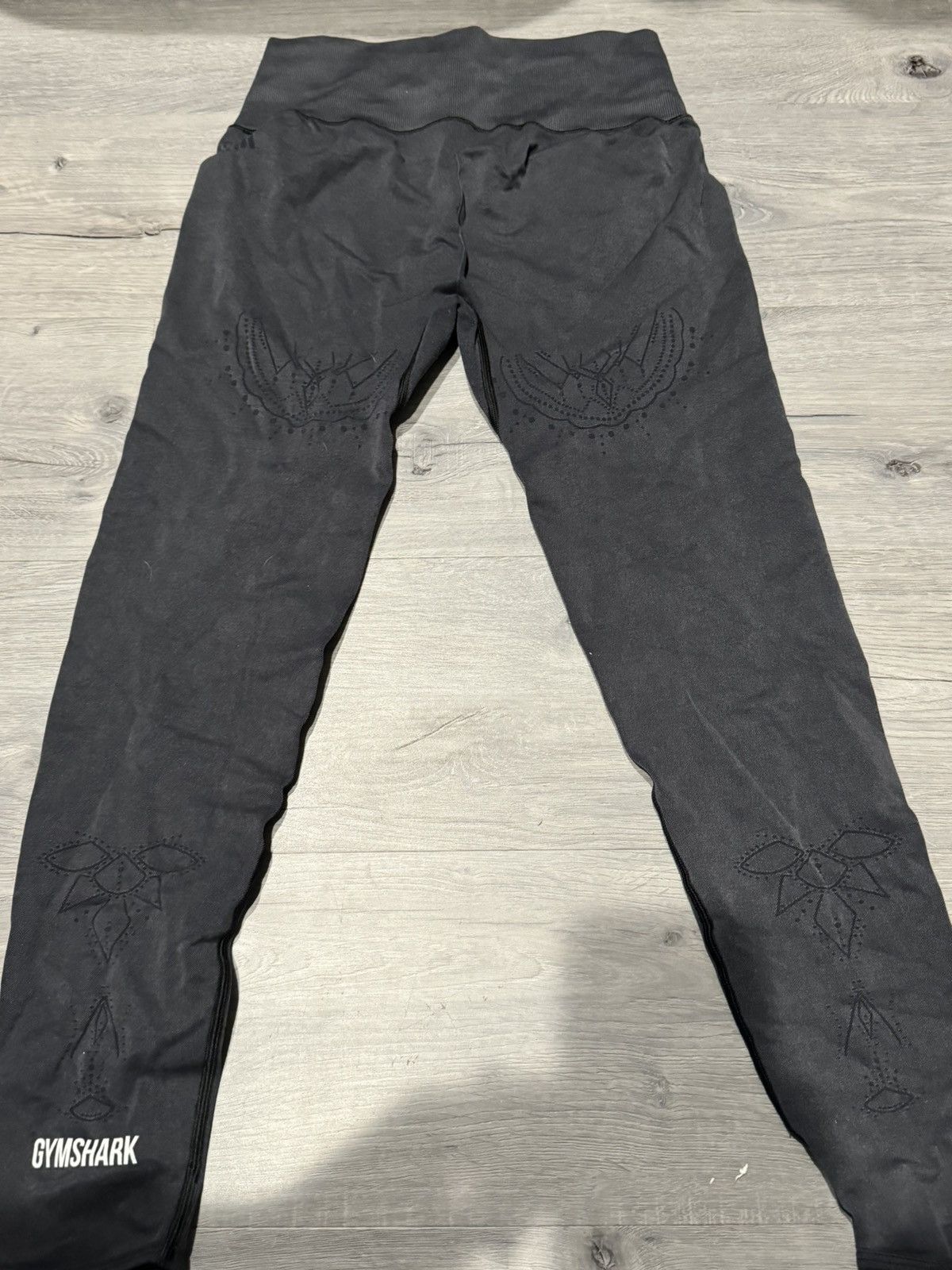 Gymshark GYMSHARK Studio Leggings Mandala Style Size 28" / US 6 / IT 42 - 2 Thumbnail