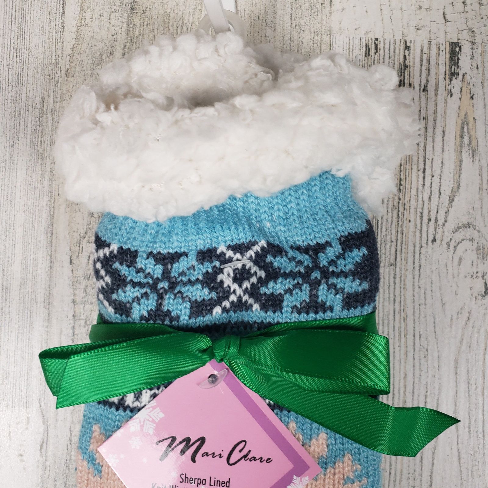 Other NWT Sherpa Lined Knit Winter Snowflake No-Slip Slipper Socks Size ONE SIZE - 3 Thumbnail