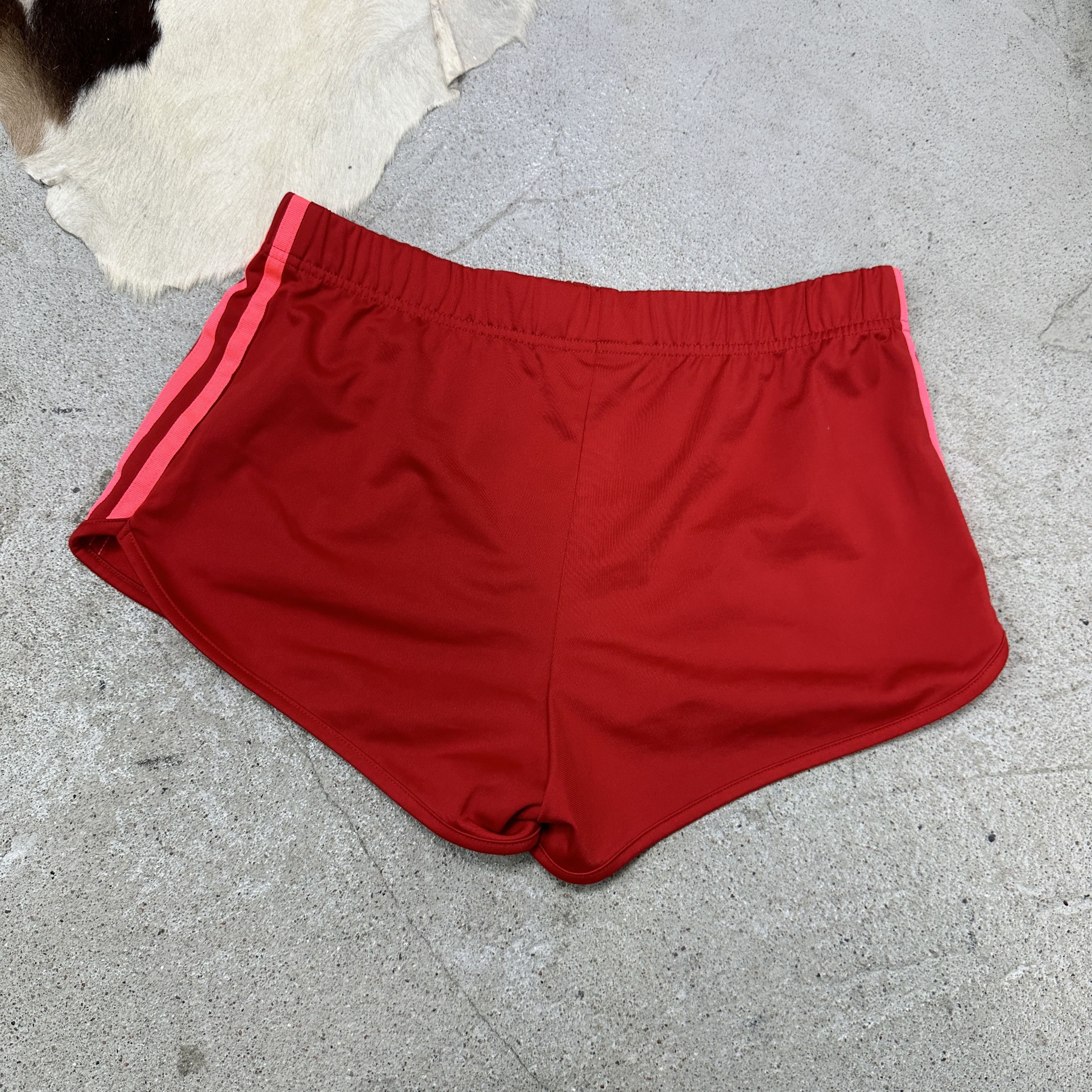 Adidas Vintage Sporty Streetwear Athleisure Adidas Shorts Y2K Size 25" / US 0 / IT 36 - 5 Thumbnail