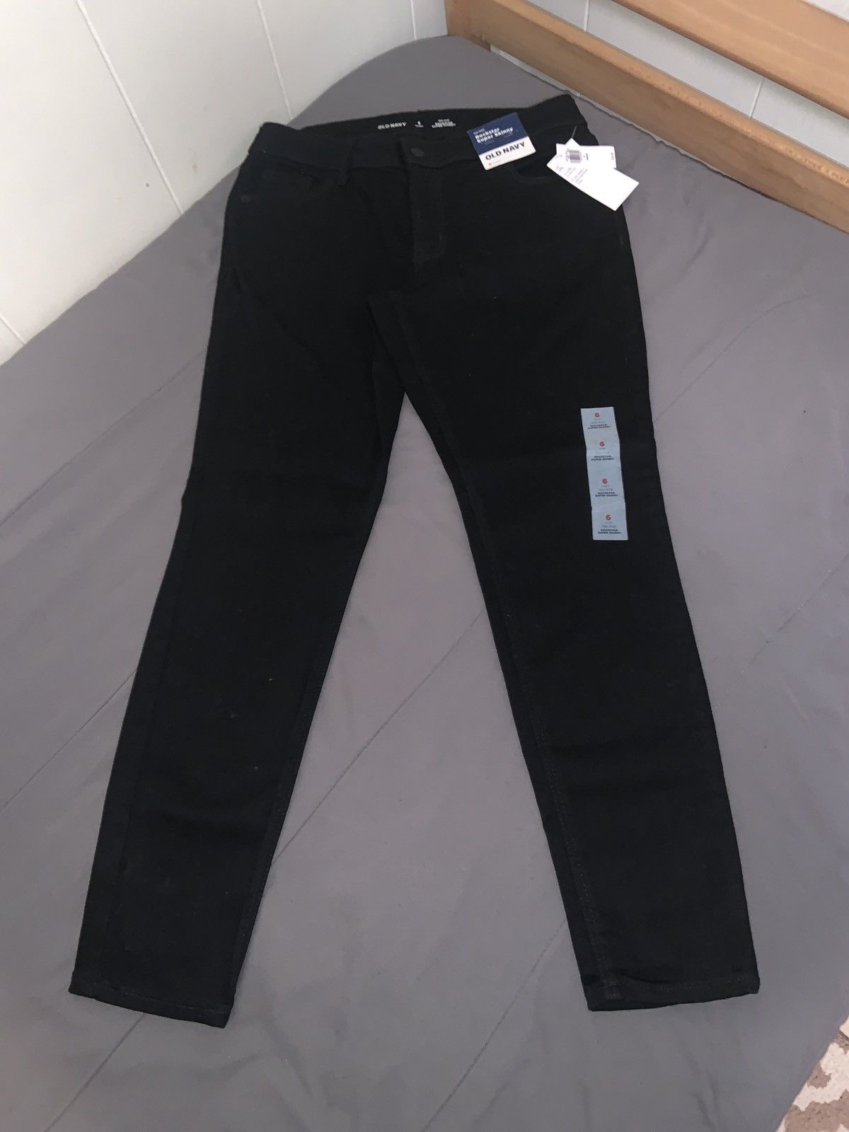 Old Navy Womens - High Rise Rockstar Super Skinny Jeans - Size 6 Size 28" / US 6 / IT 42 - 1 Thumbnail