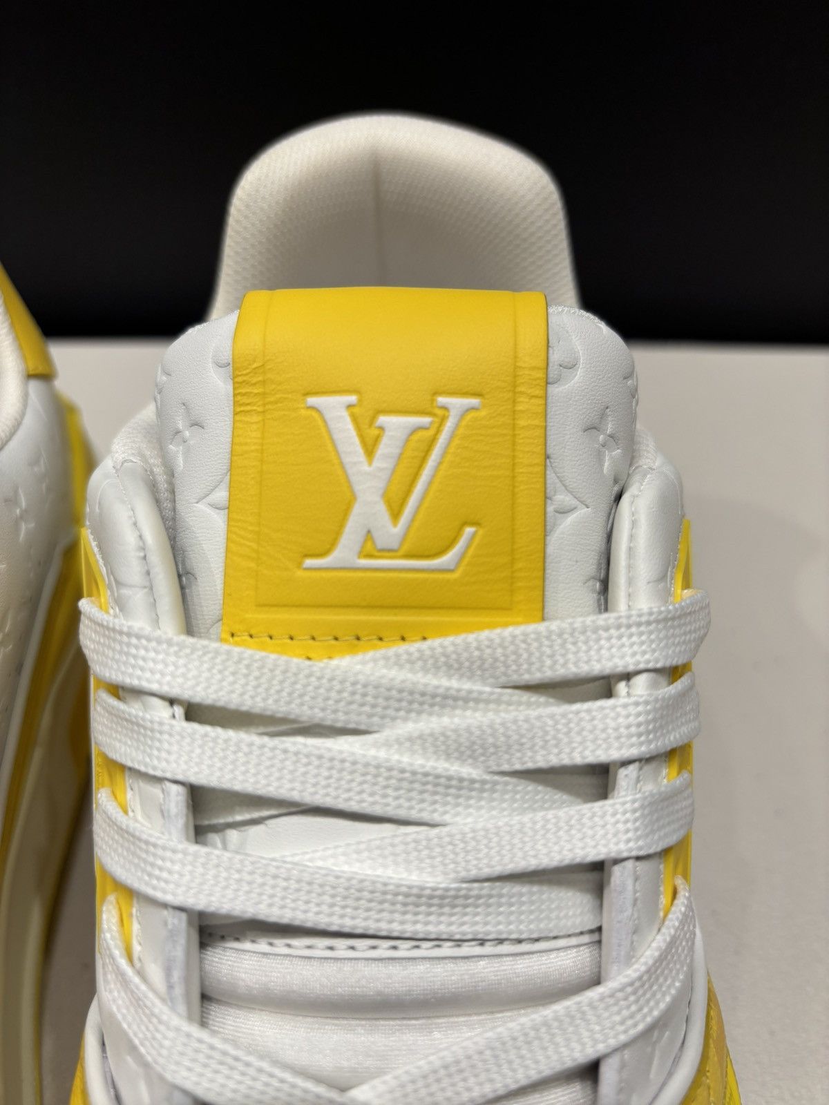 Louis Vuitton Louis Vuitton Yellow 54 Trainers Size US 10 / EU 43 - 7 Thumbnail
