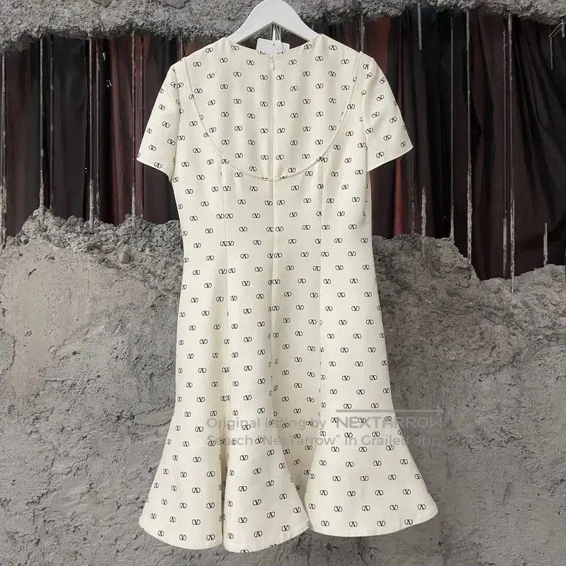 Valentino Valentino Summer Short Sleeve Dress in Off-White . Size XXS / US 00 / IT 34 - 2 Thumbnail