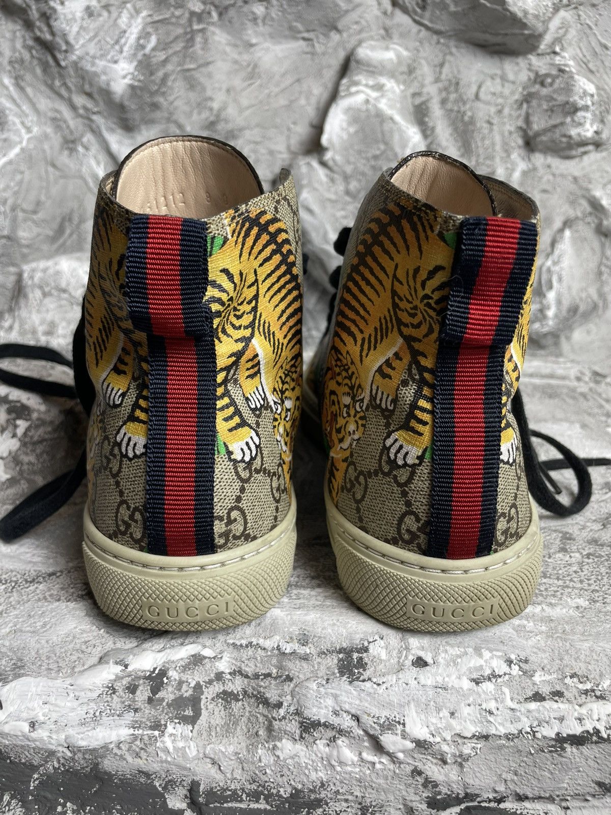 Gucci Gucci GG Supreme Bengal Tiger Hi Top Sneakers Size 8G Size US 8 / EU 41 - 8 Thumbnail