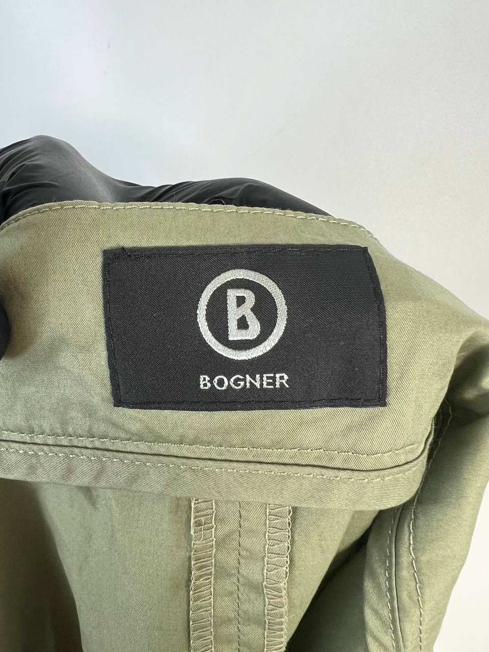 Bogner BOGNER Skirt Size 40 US 10 M Green Cotton Zip Front Size 32" / US 10 / IT 46 - 3 Thumbnail