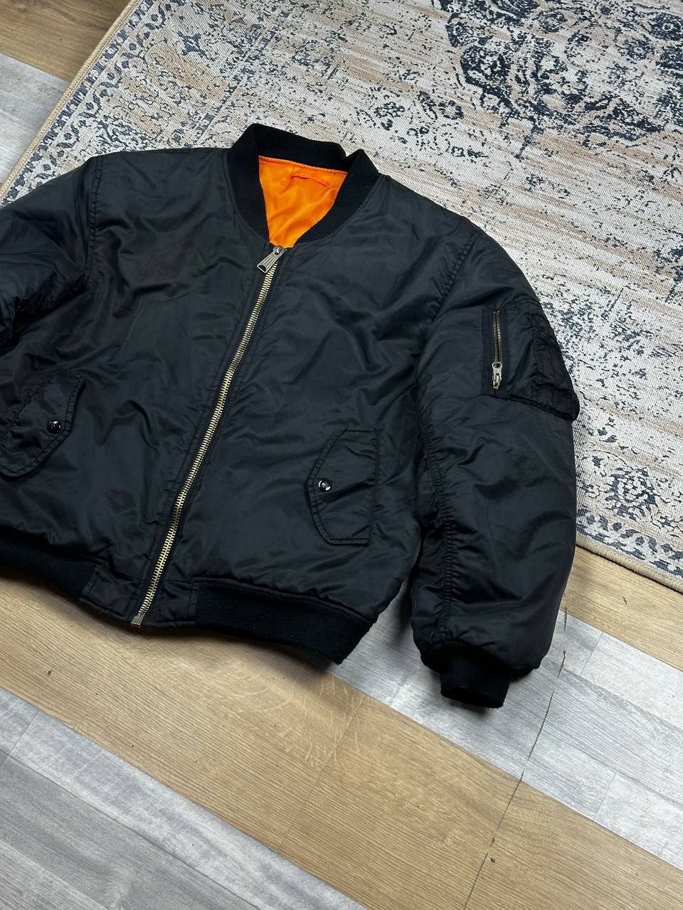 Vintage Vintage Avant Garde MA 1 Baggy Black Bomber Jacket Size US L / EU 52-54 / 3 - 2 Thumbnail