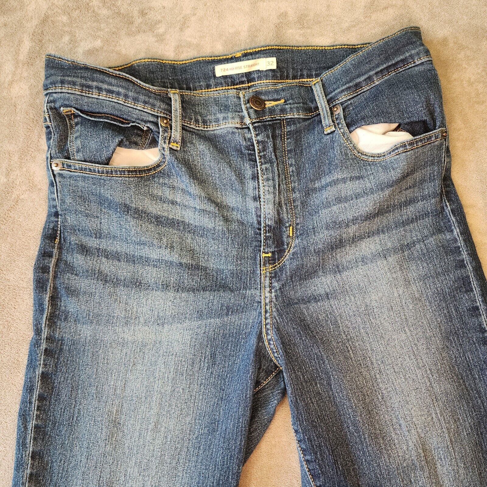Levi's Levi's Women's 724 High-Rise Street Jeans Size 32x28 Size 32" / US 10 / IT 46 - 7 Thumbnail