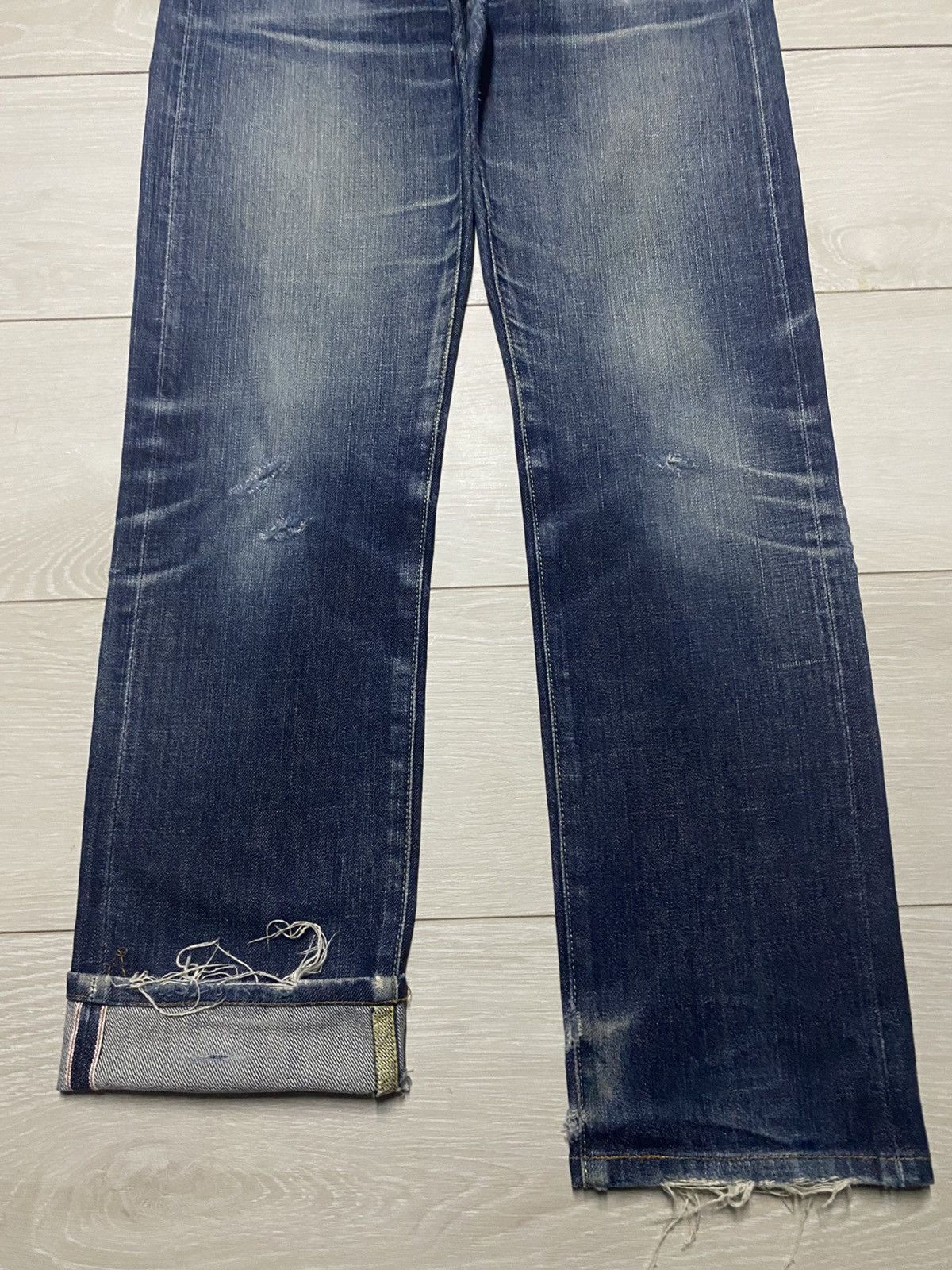 Undercover × Uniqlo Vintage Uniqlo S001 Selvedge Faded Wash Distressed Slim Jean Size US 32 / EU 48 - 5 Thumbnail