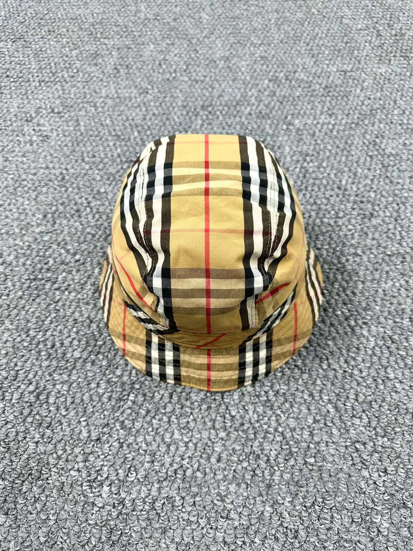 Burberry Burberry size L Classic khaki check fisherman's hat| Size ONE SIZE - 1 Thumbnail
