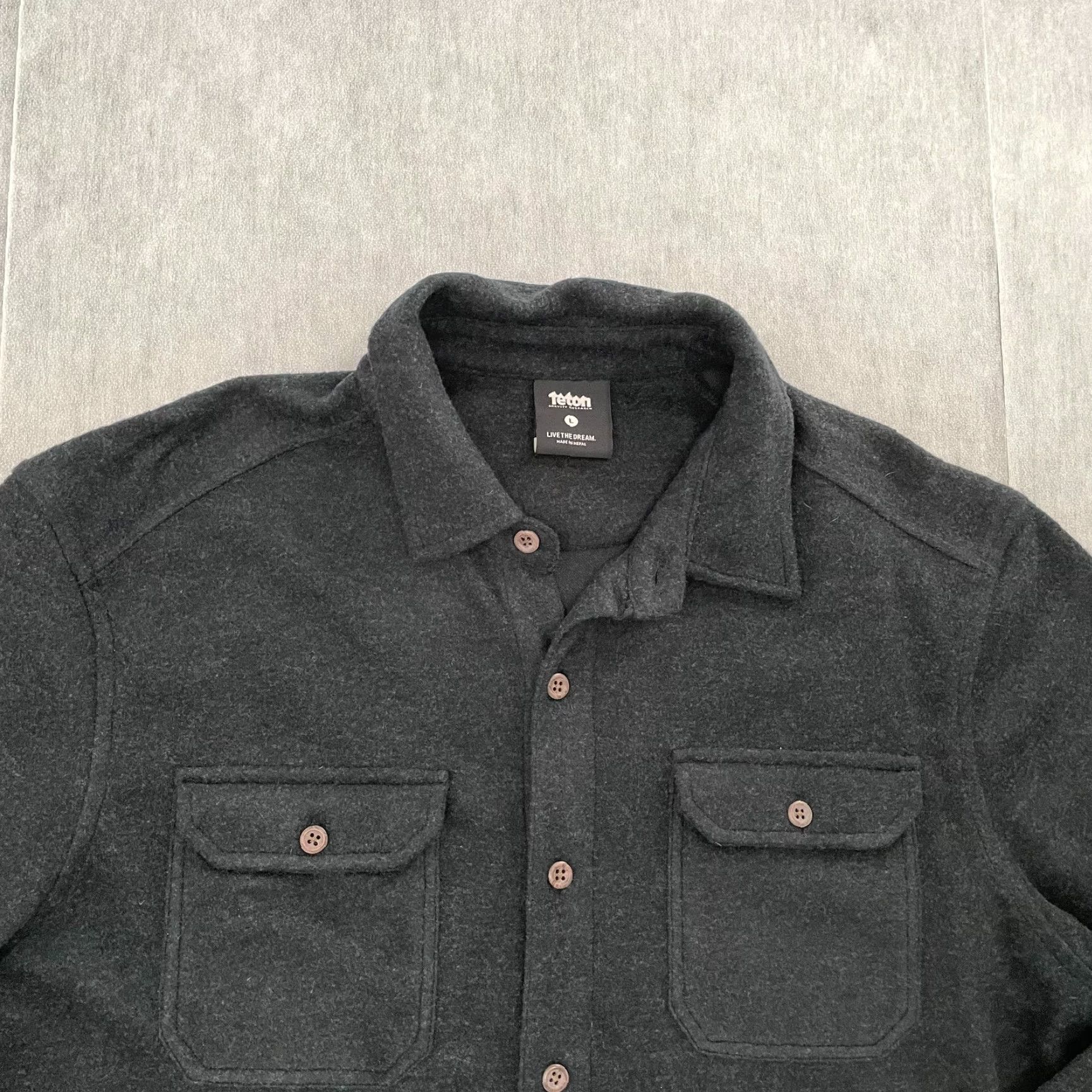 Vintage Teton Gravity Research Flannel Mens Large Black Gray Overshirt Jacket Wool Blend Size US L / EU 52-54 / 3 - 3 Thumbnail