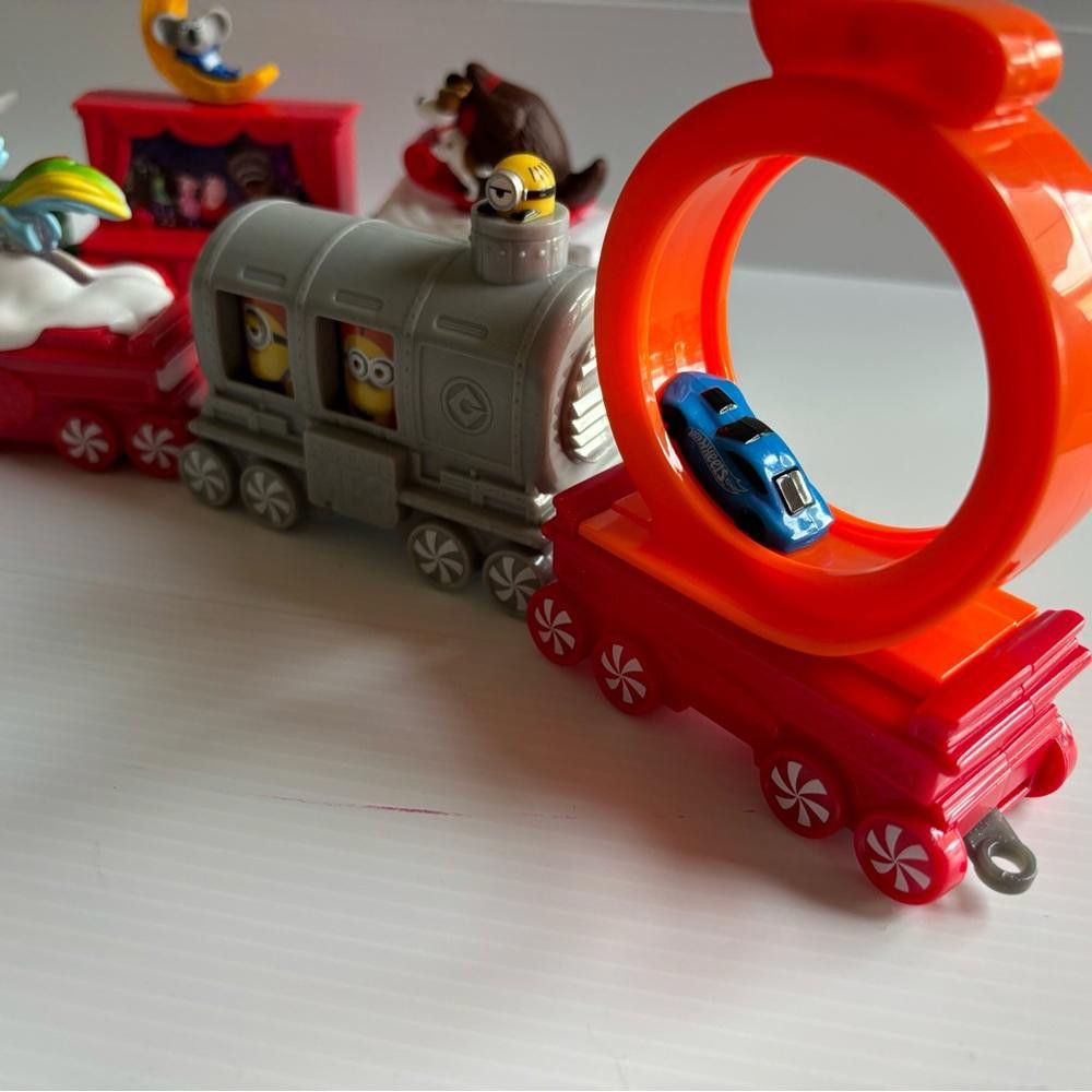 Designer McDonald's 2017 Holiday Express Train Set of 7 Size ONE SIZE - 5 Thumbnail