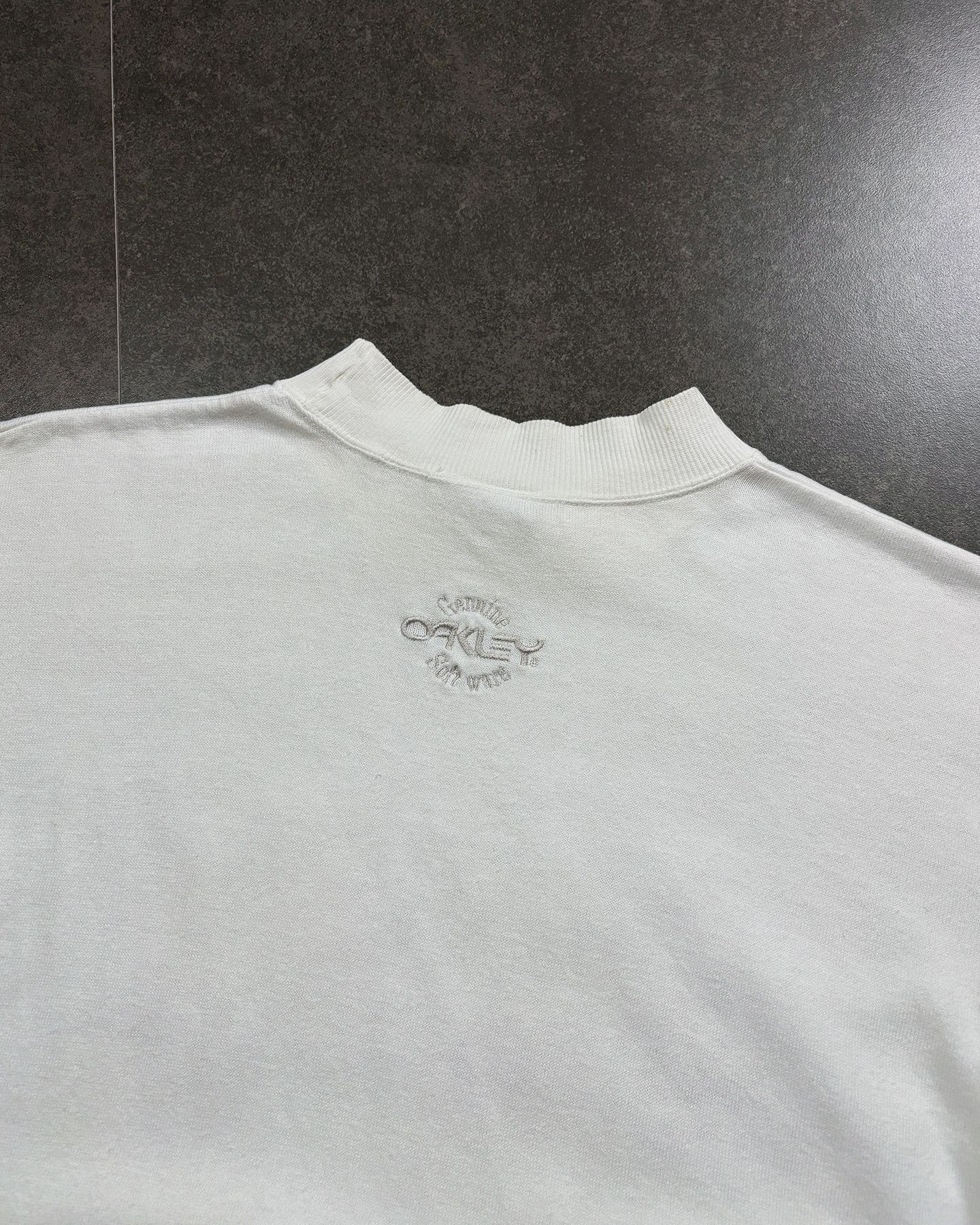 Oakley Vintage 90s Oakley Software Logo Tee Embroidered Size US M / EU 48-50 / 2 - 7 Thumbnail