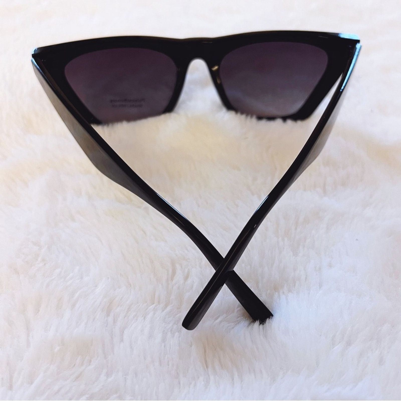 Other Lucy Black Sleek Square Frame Sunglasses Size ONE SIZE - 8 Thumbnail