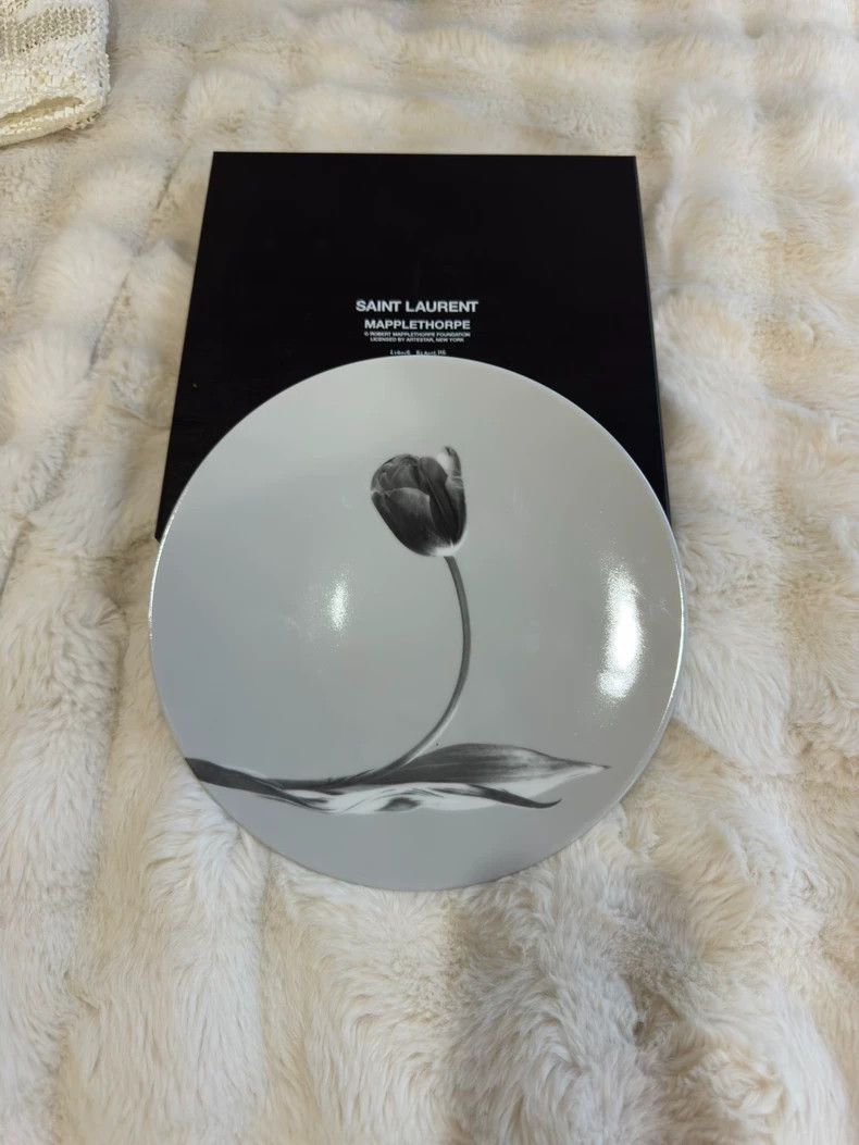 Saint Laurent Paris Saint Laurent Paris Large Flower Porcelain Plate 2505-Nexta Size ONE SIZE - 1 Thumbnail