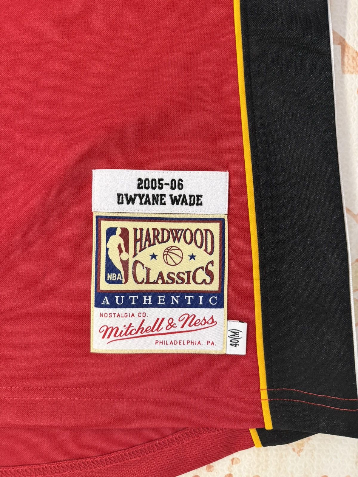 Mitchell & Ness Authentic Dwyane Wade jersey Heat Size US M / EU 48-50 / 2 - 6 Thumbnail