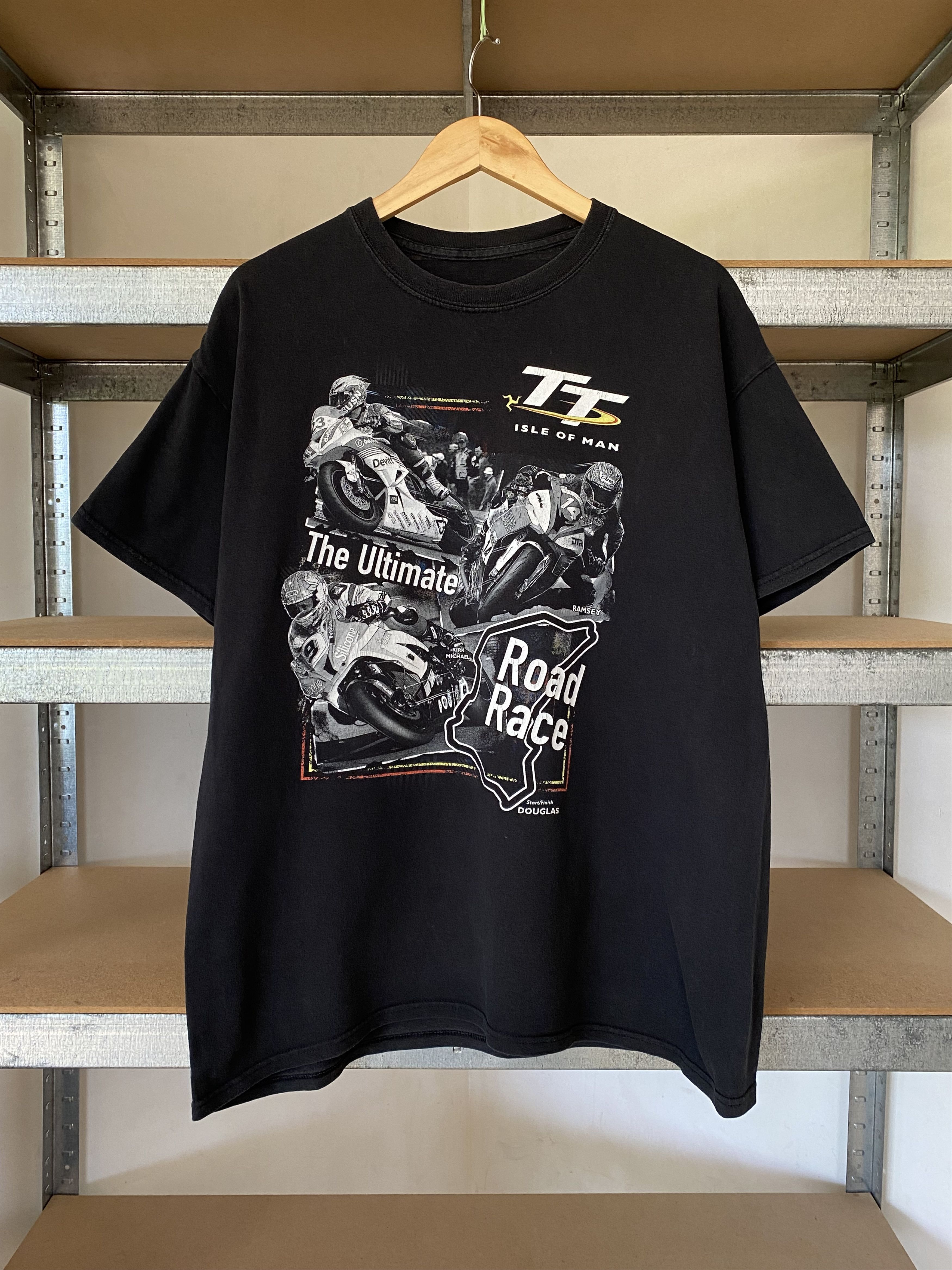 Vintage TT Isle Of Man Vintage 2000s The Ultimate Moto Racing Tee Size US L / EU 52-54 / 3 - 1 Thumbnail