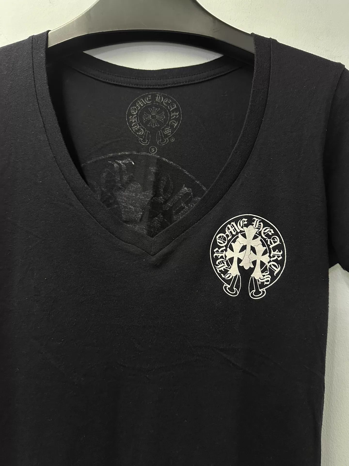 Chrome Hearts Chrome Hearts Deep V-neck Black Cross Short Sleeve S Size S / US 4 / IT 40 - 2 Thumbnail