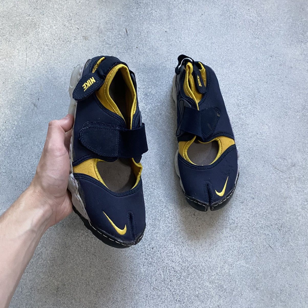 Nike vintage nike rift tabi shoes Size US 8 / EU 41 - 1 Thumbnail