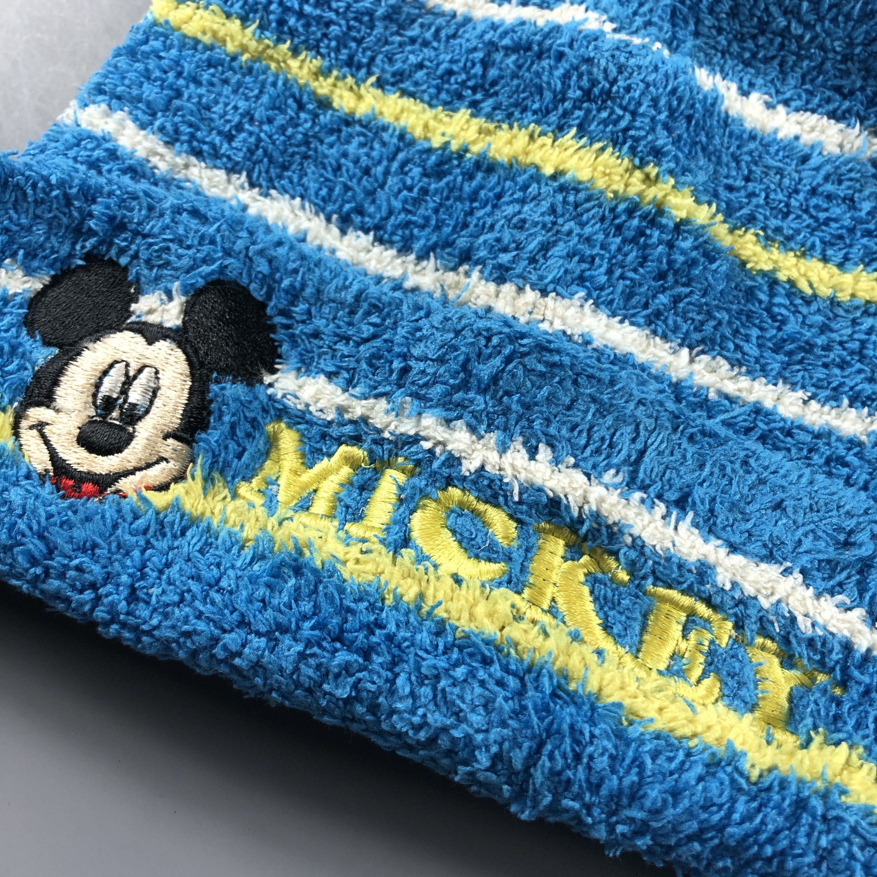 Disney × Mickey Mouse × Vintage Mickey Stripe Bobble Beanie Snow Hat Snow Cap -D311 Size ONE SIZE - 4 Thumbnail