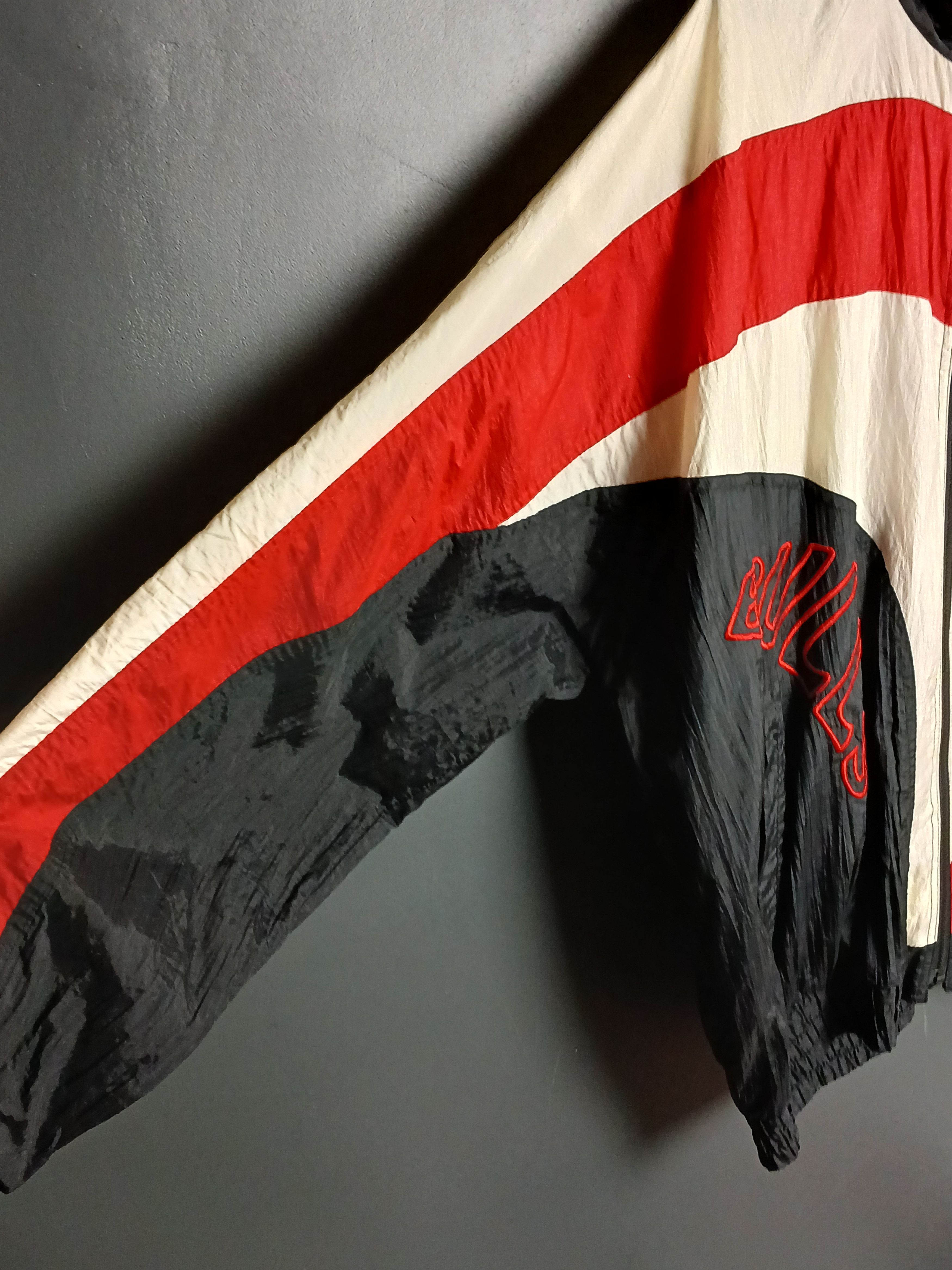 NBA × Pro Player Vintage Pro Player NBA Chicago Bulls Basketball Jacket Size US XL / EU 56 / 4 - 9 Thumbnail