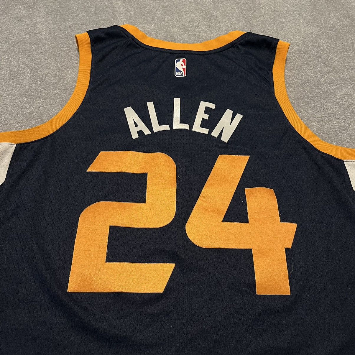 NBA Utah Jazz Grayson Allen Swingman Nike Basketball Jersey 52 Size US XL / EU 56 / 4 - 4 Thumbnail