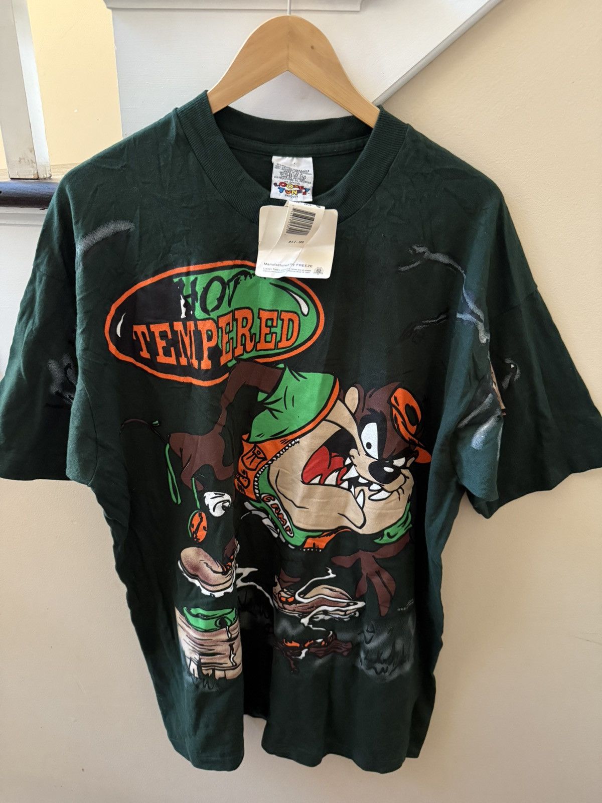 Vintage Deadstock Looney Tunes Tasmanian Devil Tee