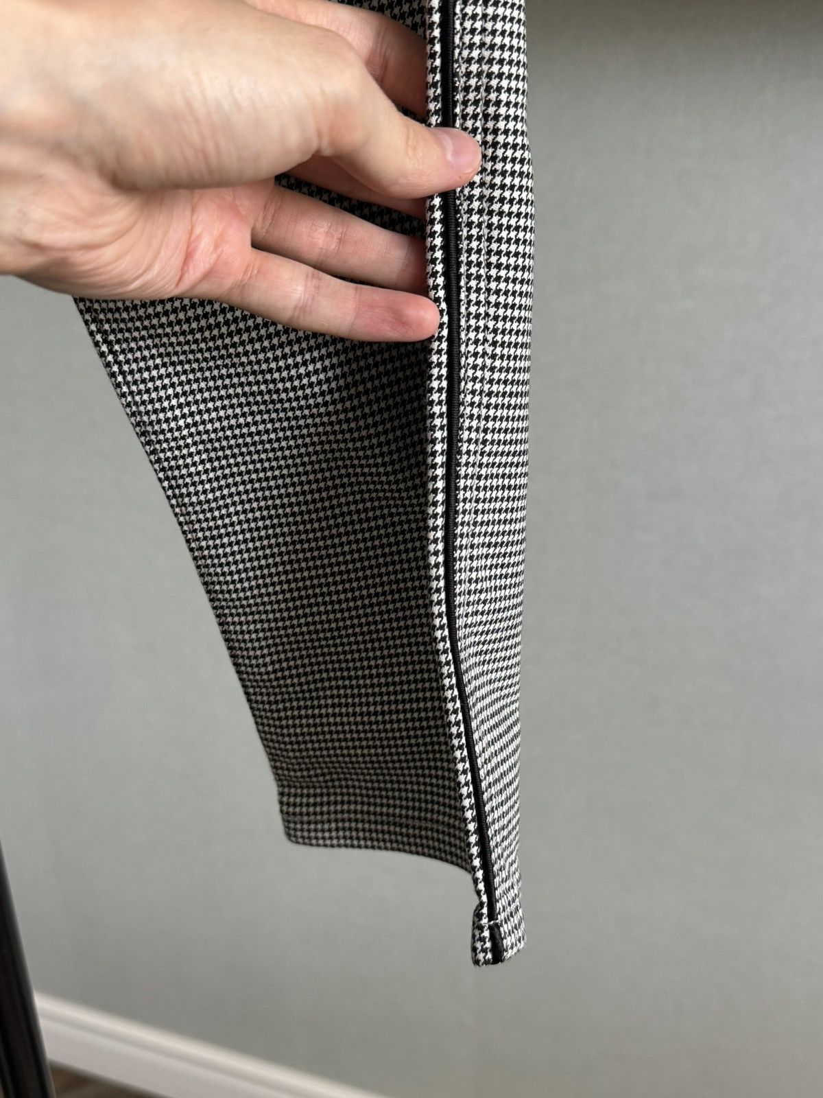 Gucci GUCCI Y2K black houndstooth knee length cropped pants IT38 Size 26" / US 2 / IT 38 - 6 Thumbnail