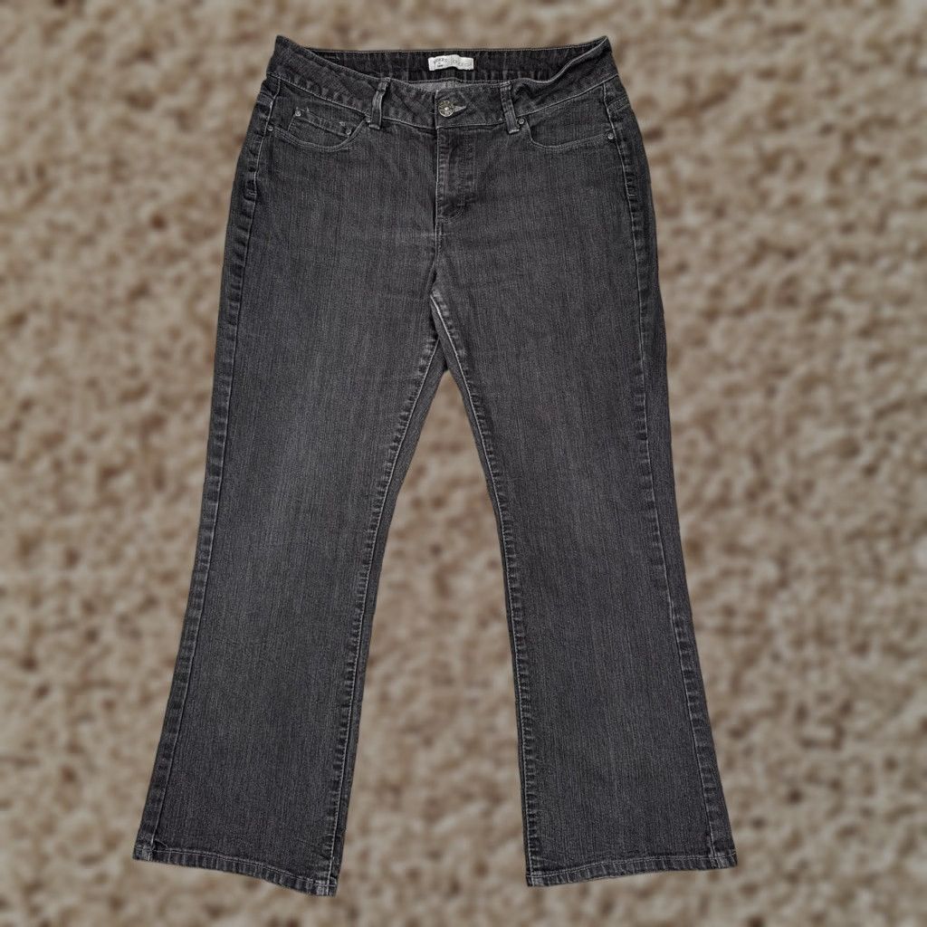 Lee Riders by Lee Jeans Womens 14P Gray Bootcut 34x28 Mid Rise Denim Stretch 5-Pocket Zipper Button Size 36" / US 14 / IT 50 - 1 Thumbnail