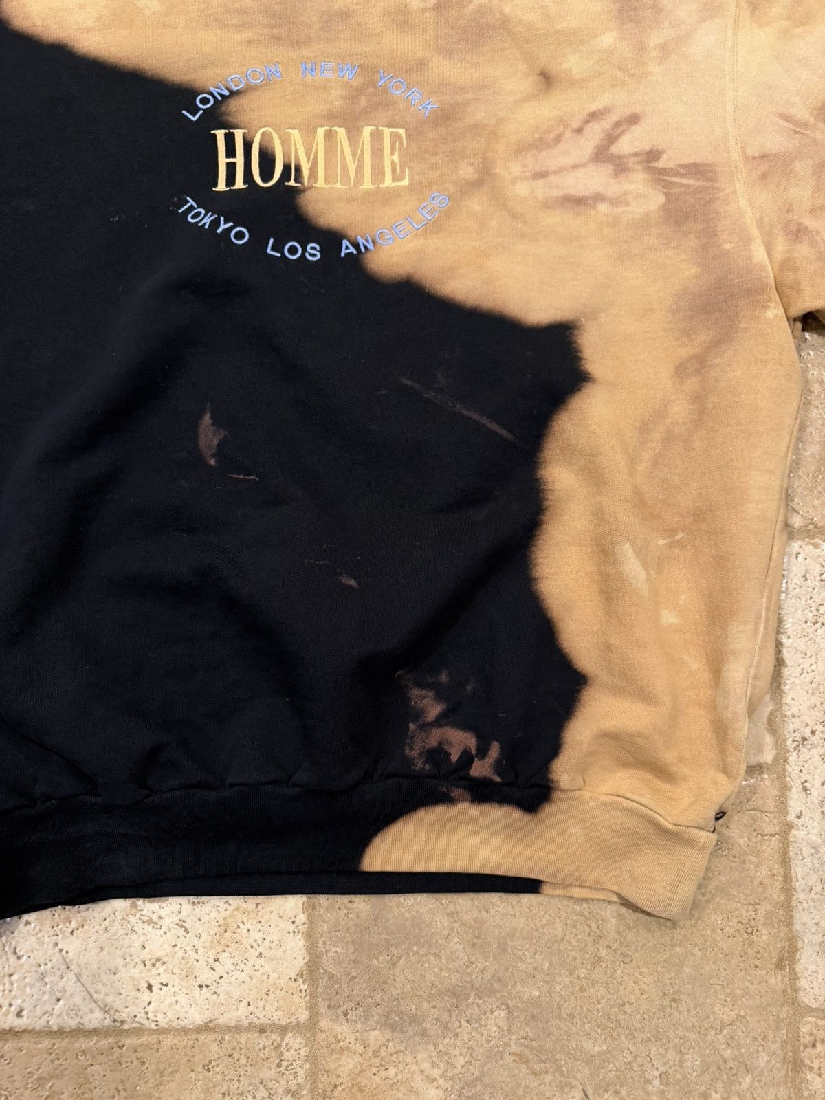 Balenciaga Balenciaga Homme City Bleached / Black Crewneck Sweatshirt Size US L / EU 52-54 / 3 - 5 Thumbnail