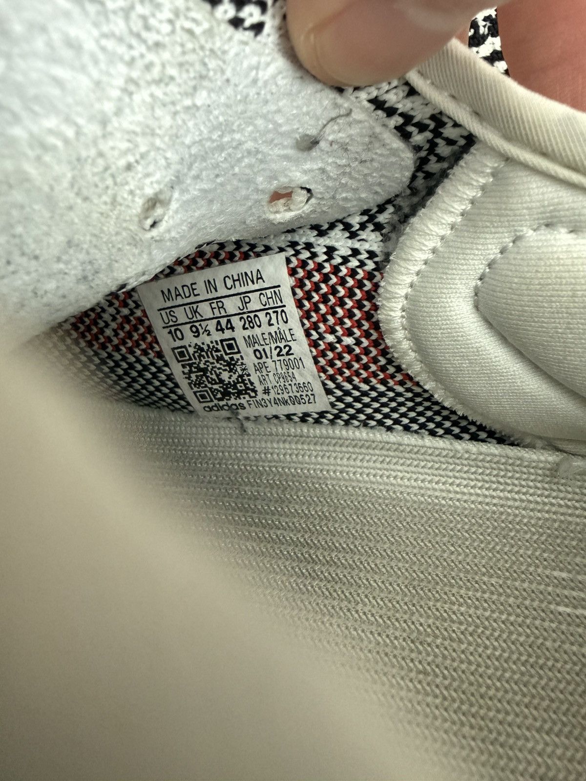 Adidas × Kanye West Yeezy 350 zebras Size US 10 / EU 43 - 3 Thumbnail