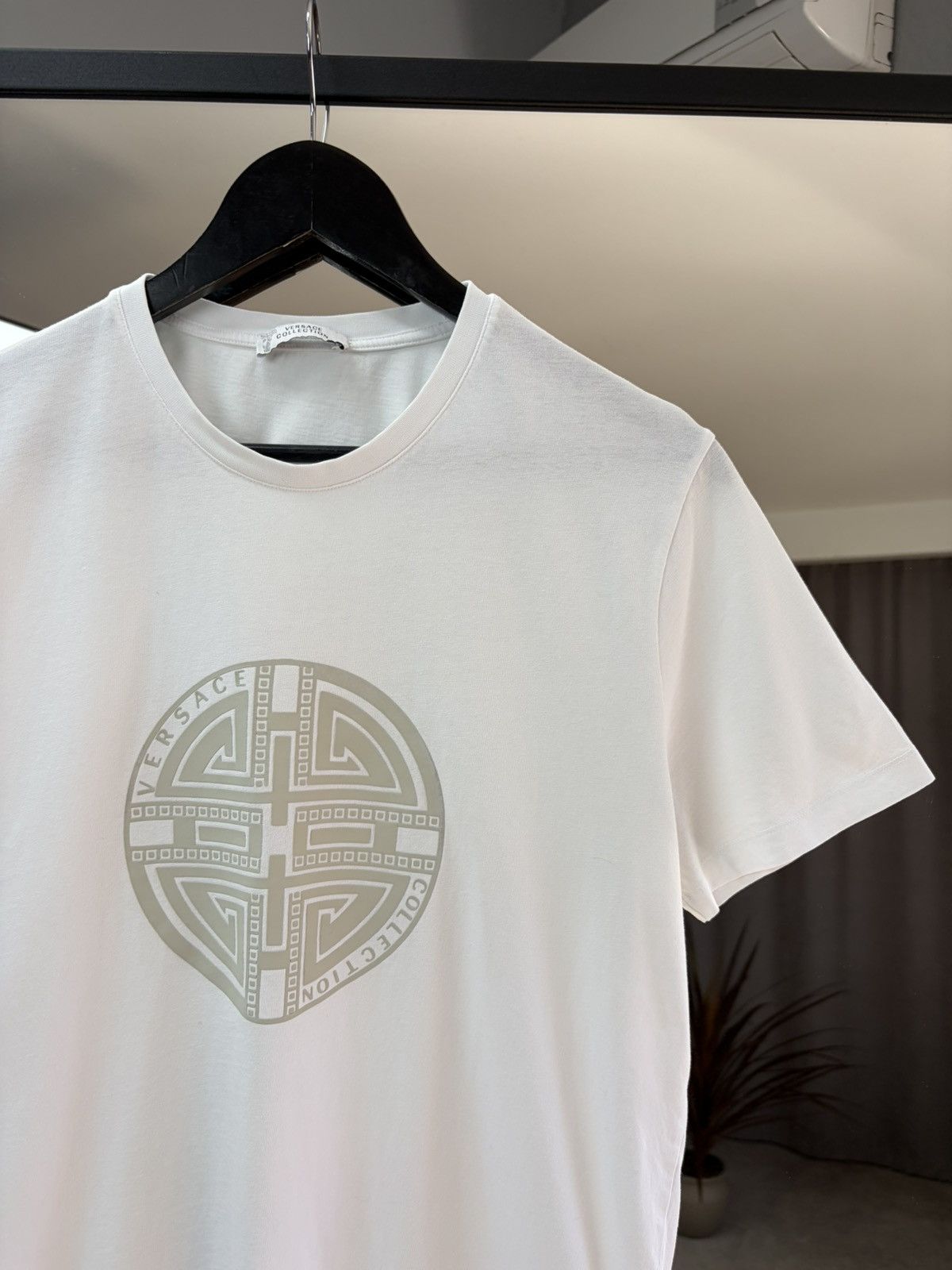 Versace Versace Medusa Logo T-Shirt White Minimal Luxury Vintage Tee Size US M / EU 48-50 / 2 - 6 Thumbnail